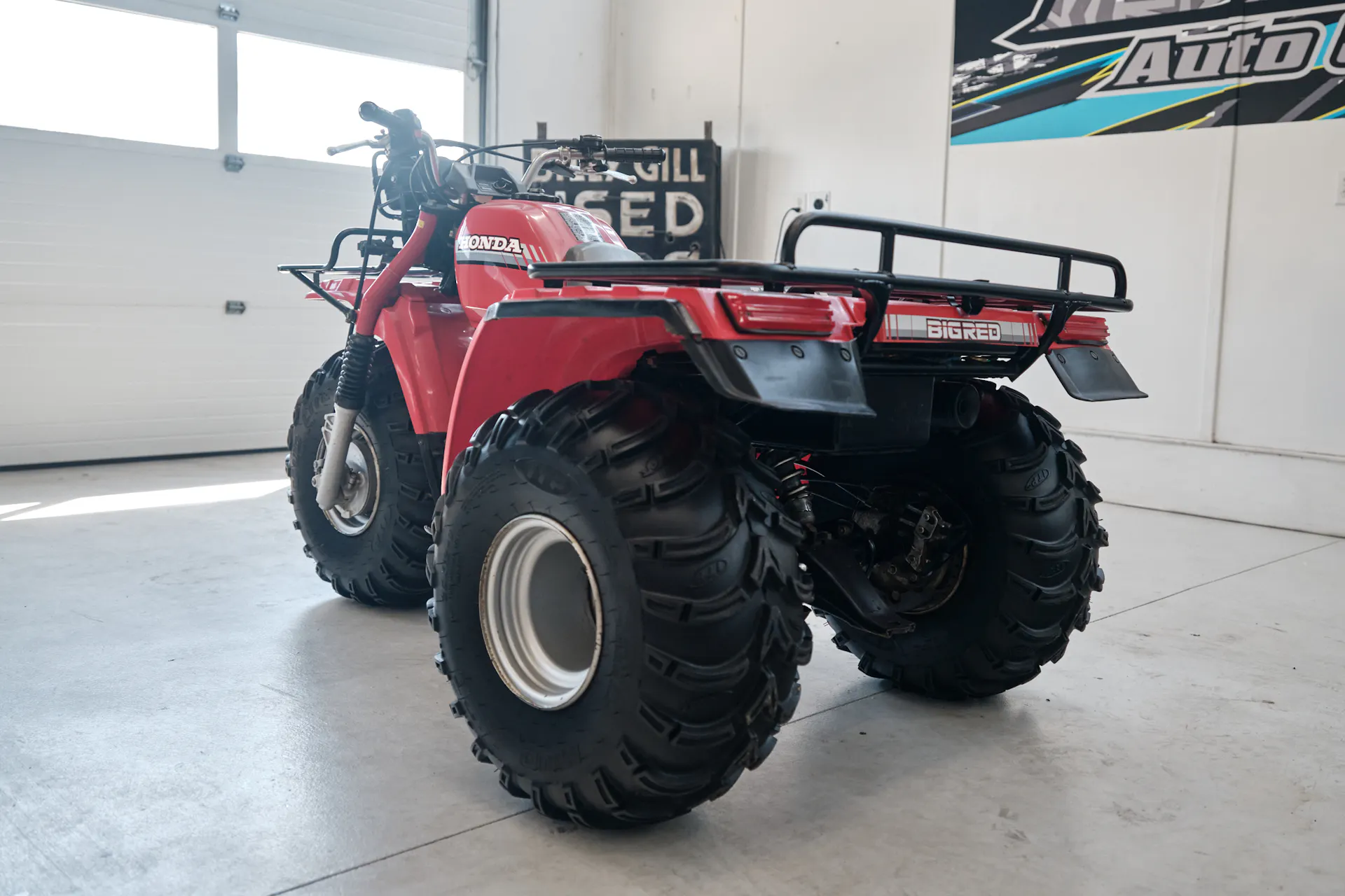 1986 Honda ATC 250ES Big Red left rear 3/4 shallow close
