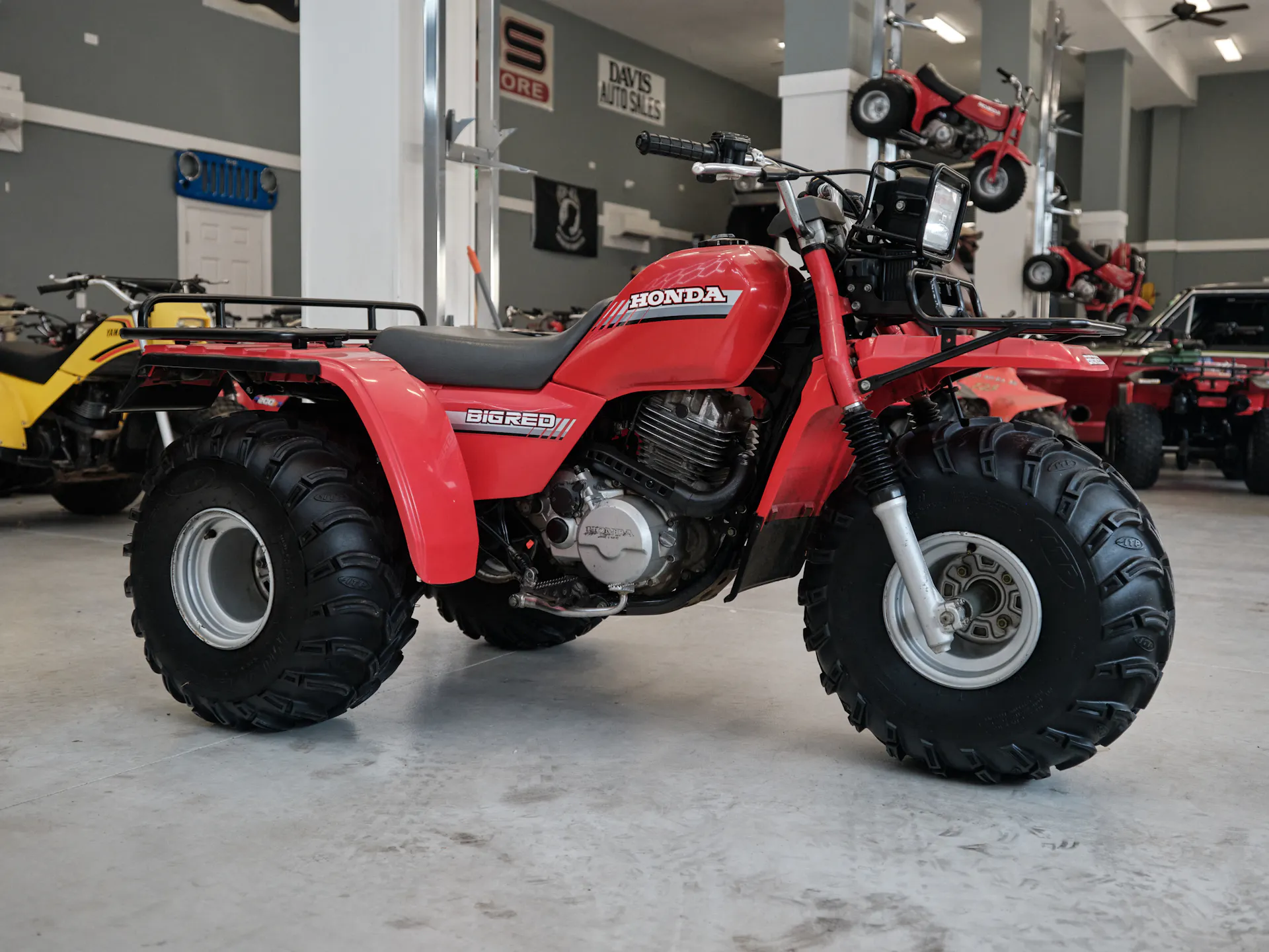 1986 Honda ATC 250ES Big Red right front 3/4 shallow