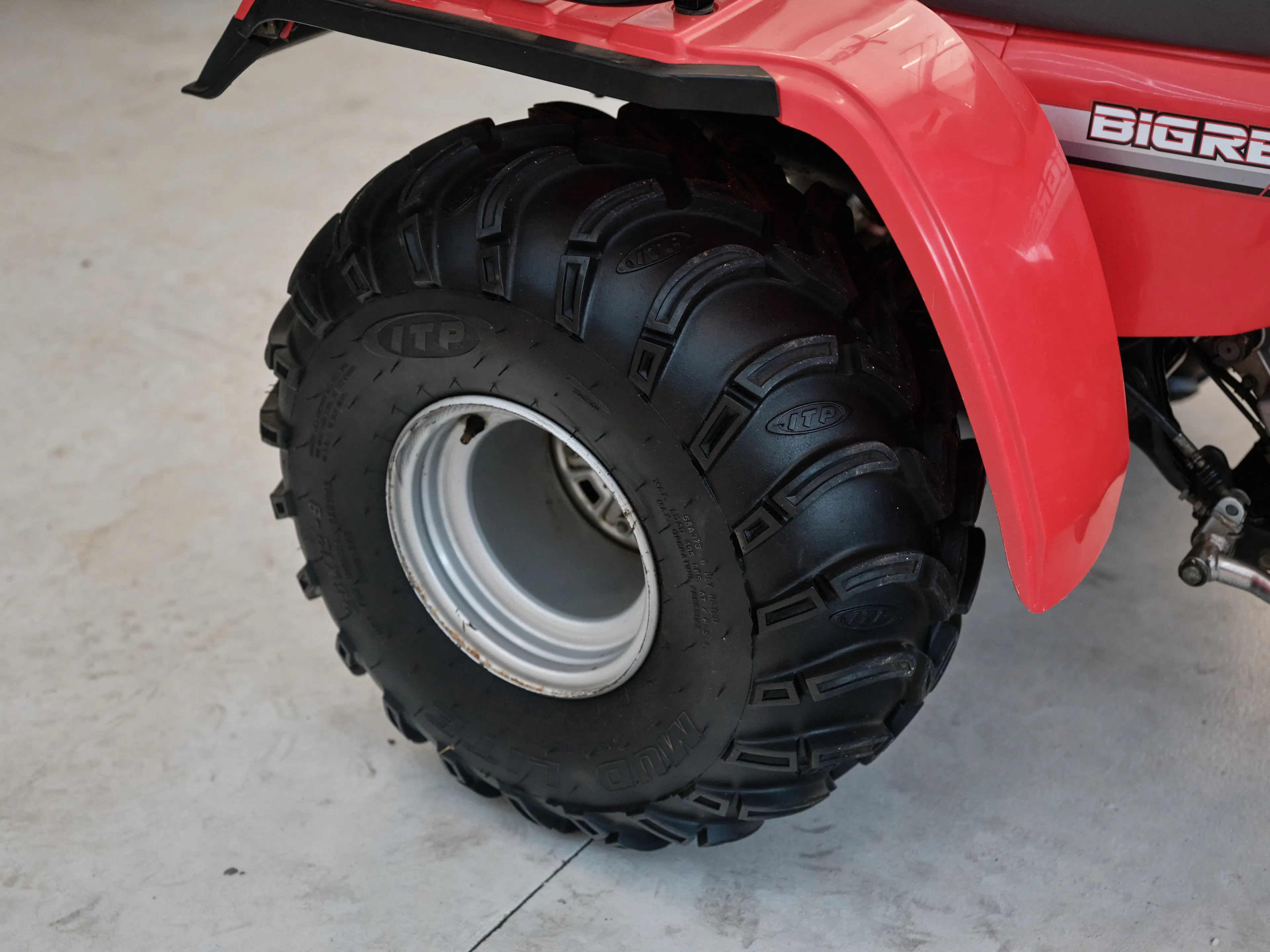 1986 Honda ATC 250ES Big Red right rear tire front offset