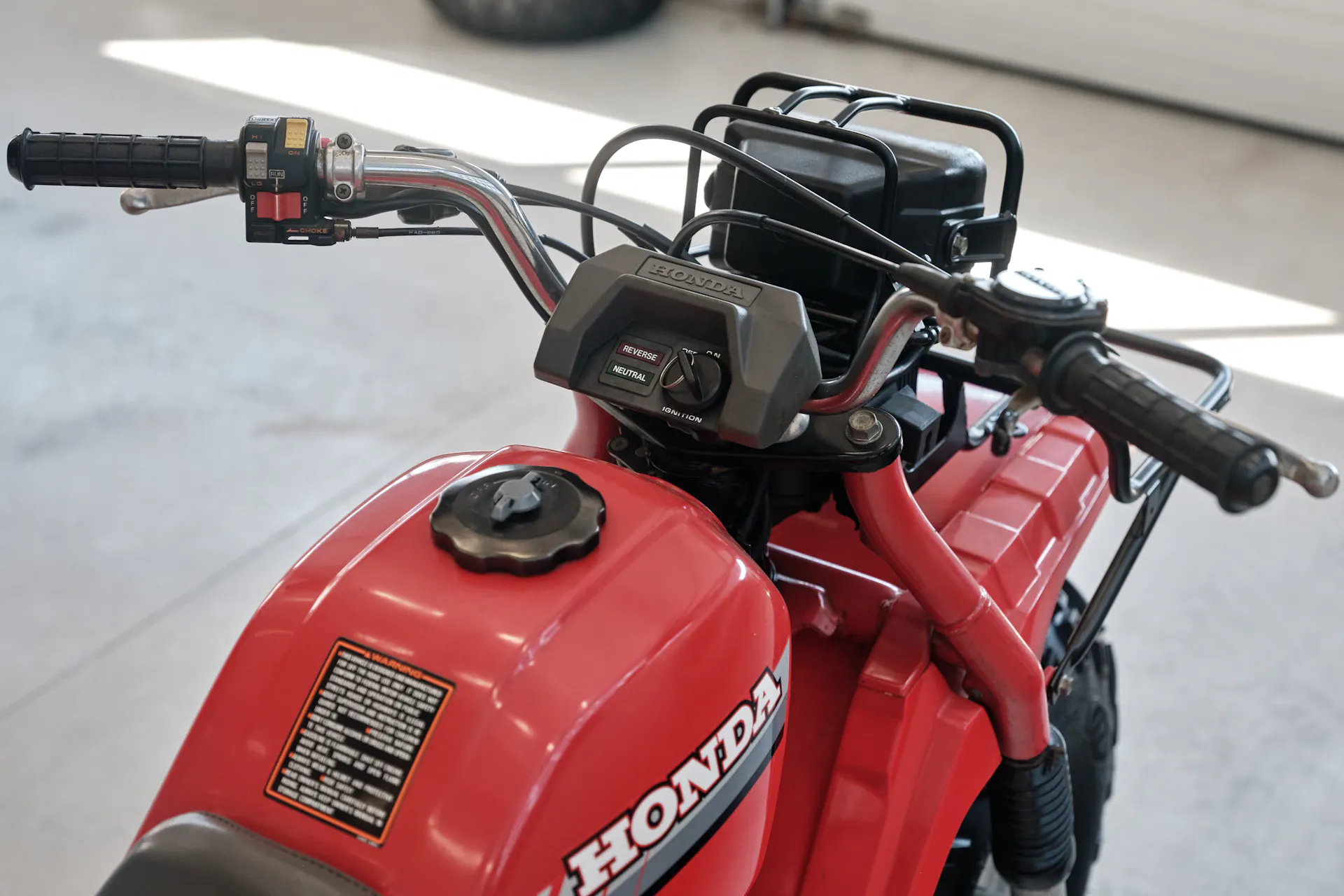 1986 Honda ATC 250ES Big Red tank/bars right side