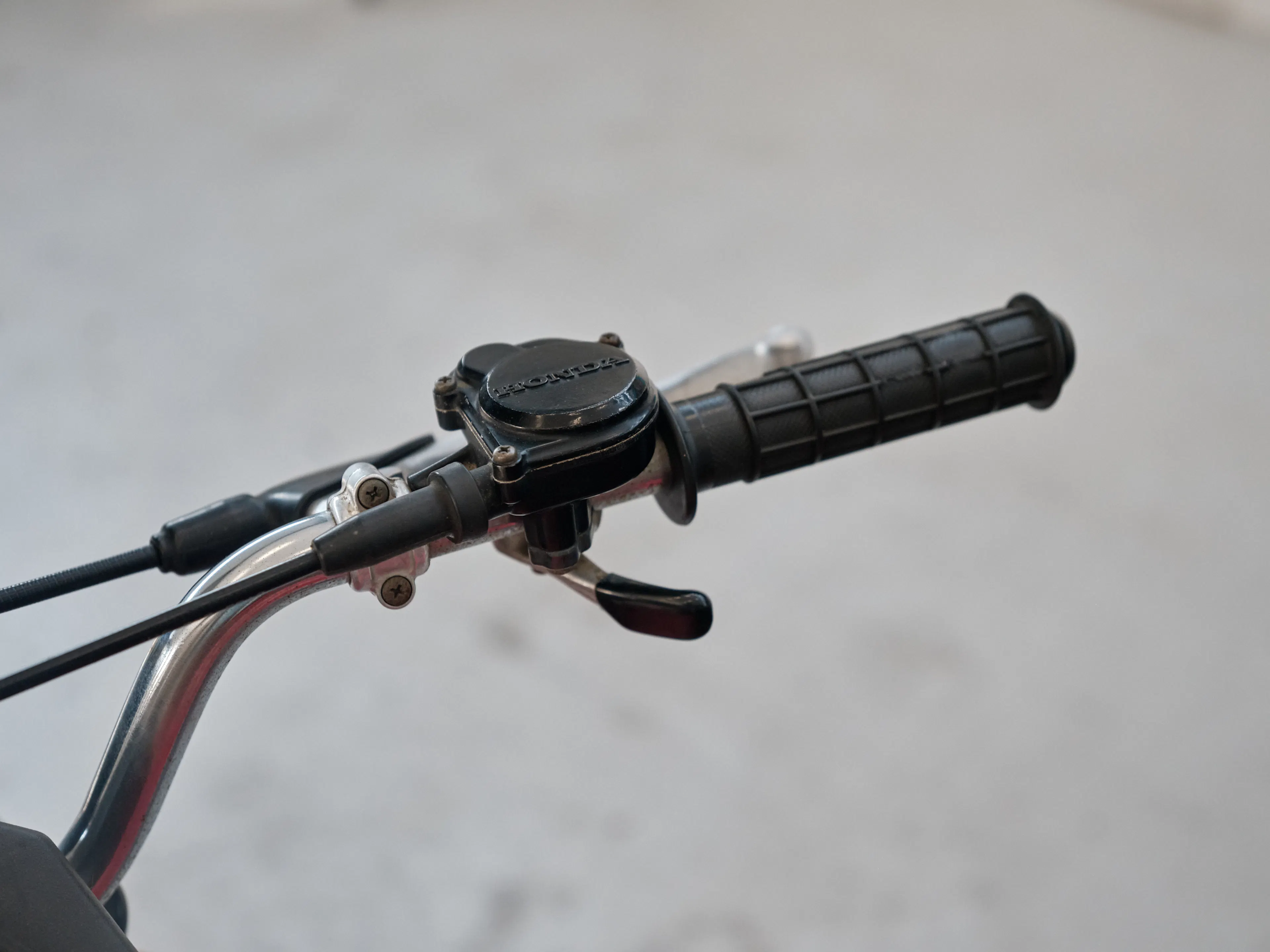 1986 Honda ATC 250ES Big Red throttle/grip