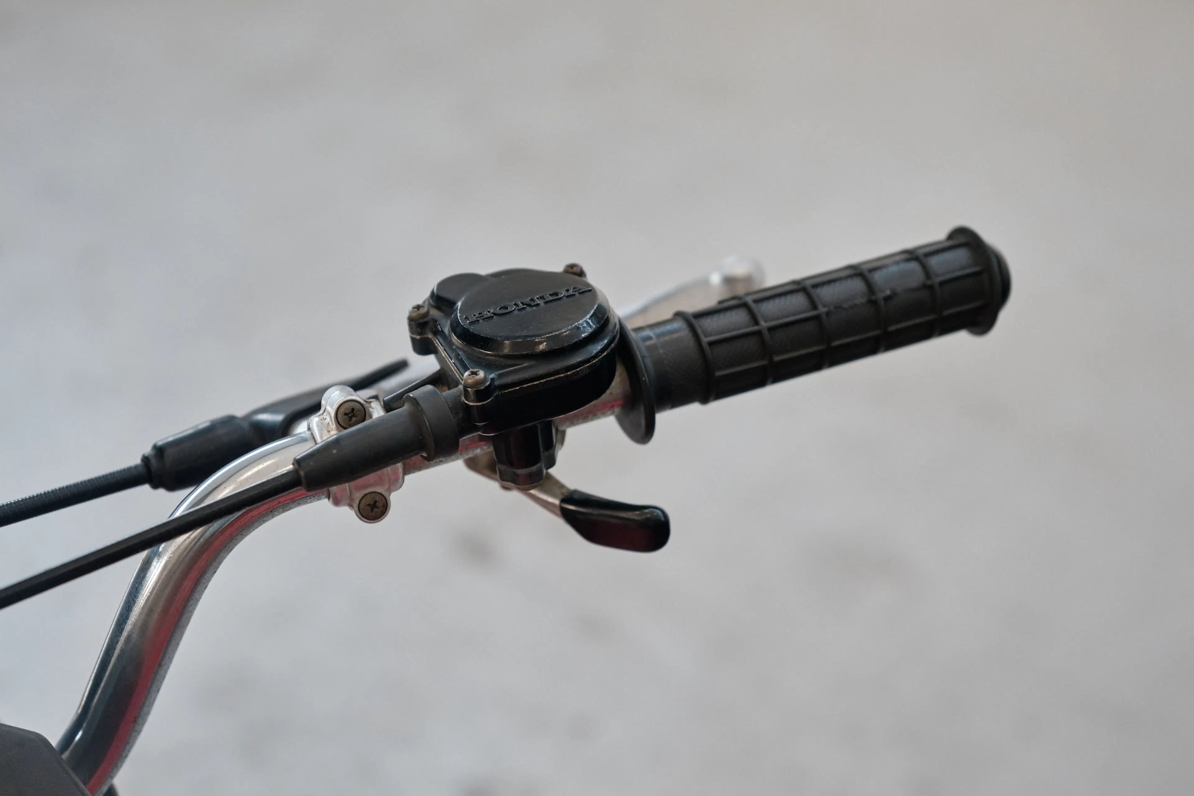 1986 Honda ATC 250ES Big Red throttle/grip