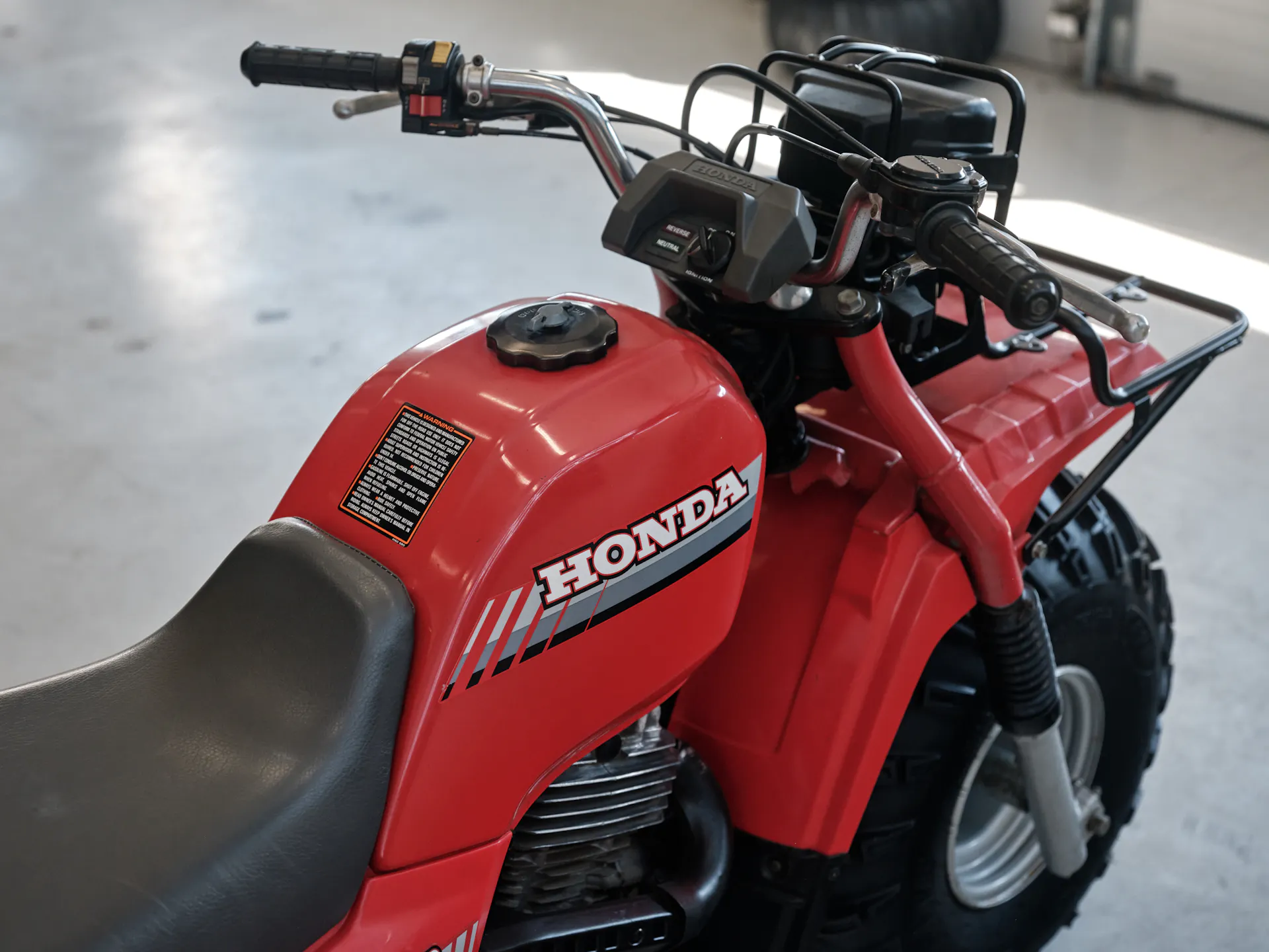 1986 Honda ATC 250ES Big Red tank/bars right side