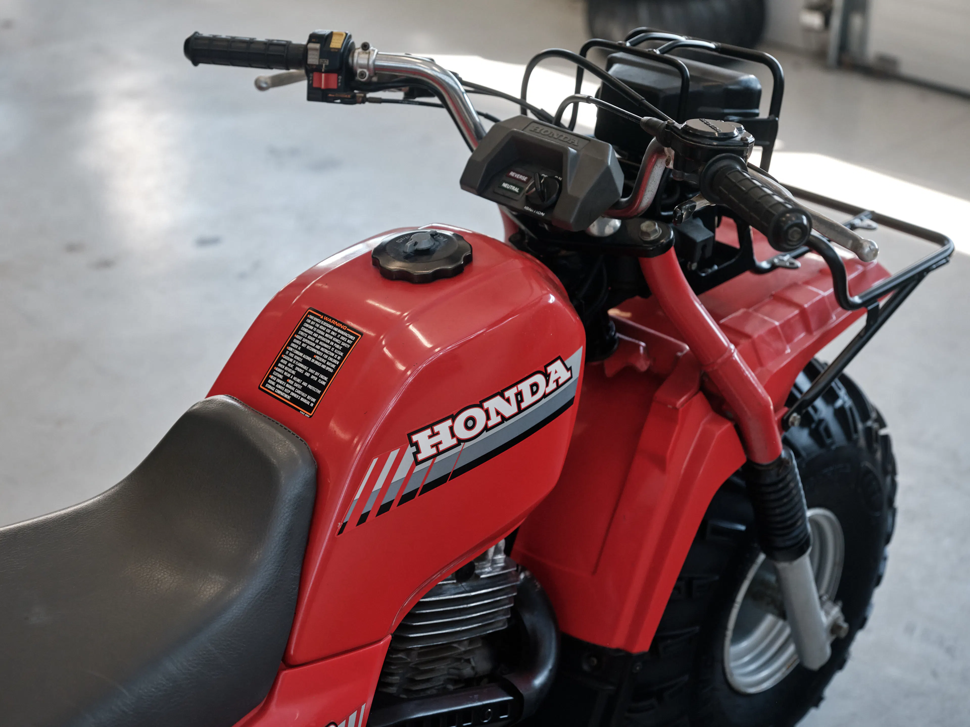 1986 Honda ATC 250ES Big Red tank/bars right side