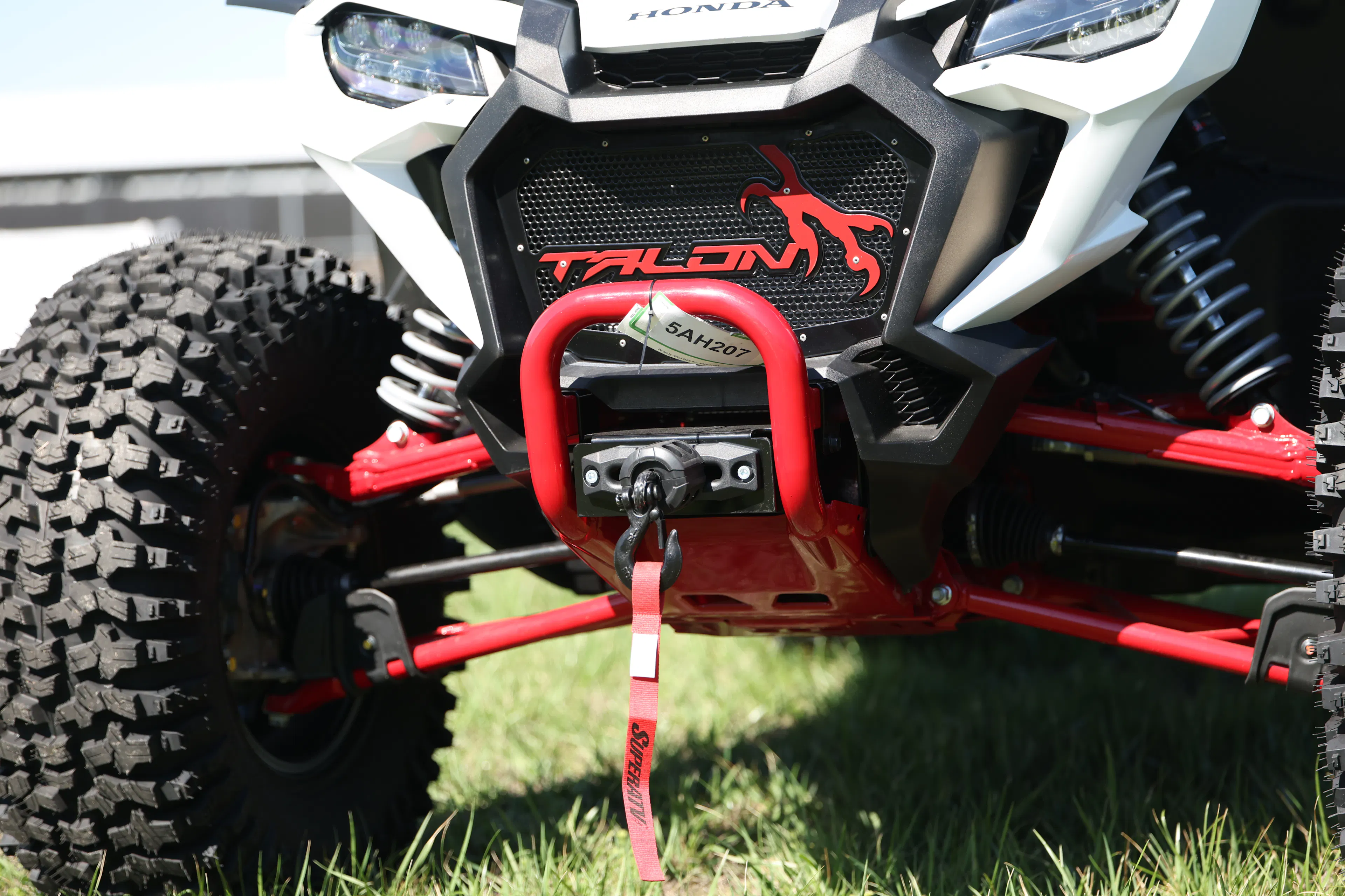 2025 Honda Talon 1000X Fox Live Valve winch/Talon grille