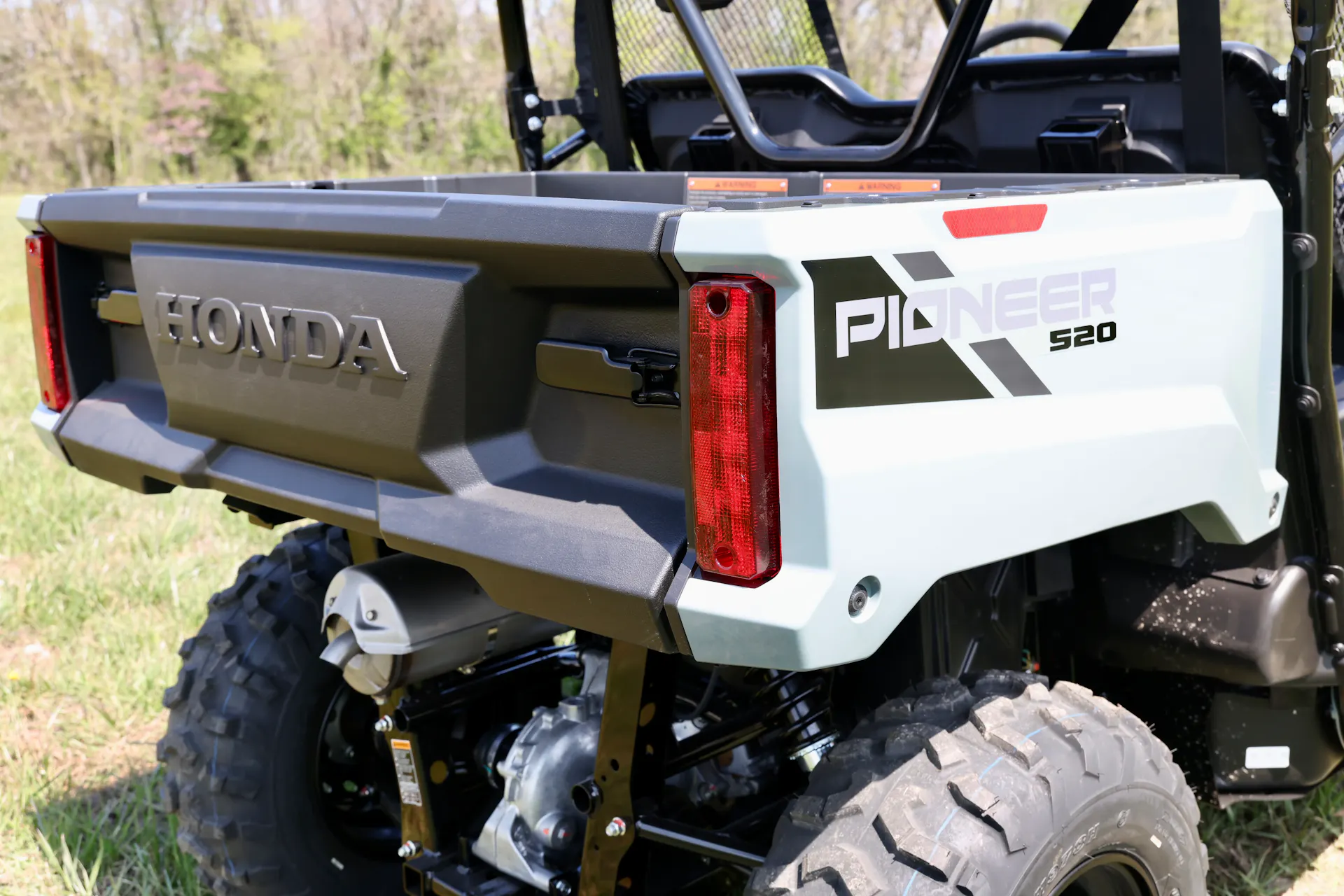 2026 Honda Pioneer 520 rear bed zoom in 