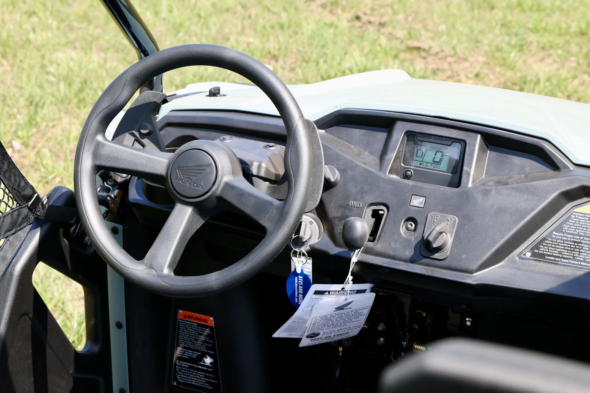 2026 Honda Pioneer 520 steering wheel