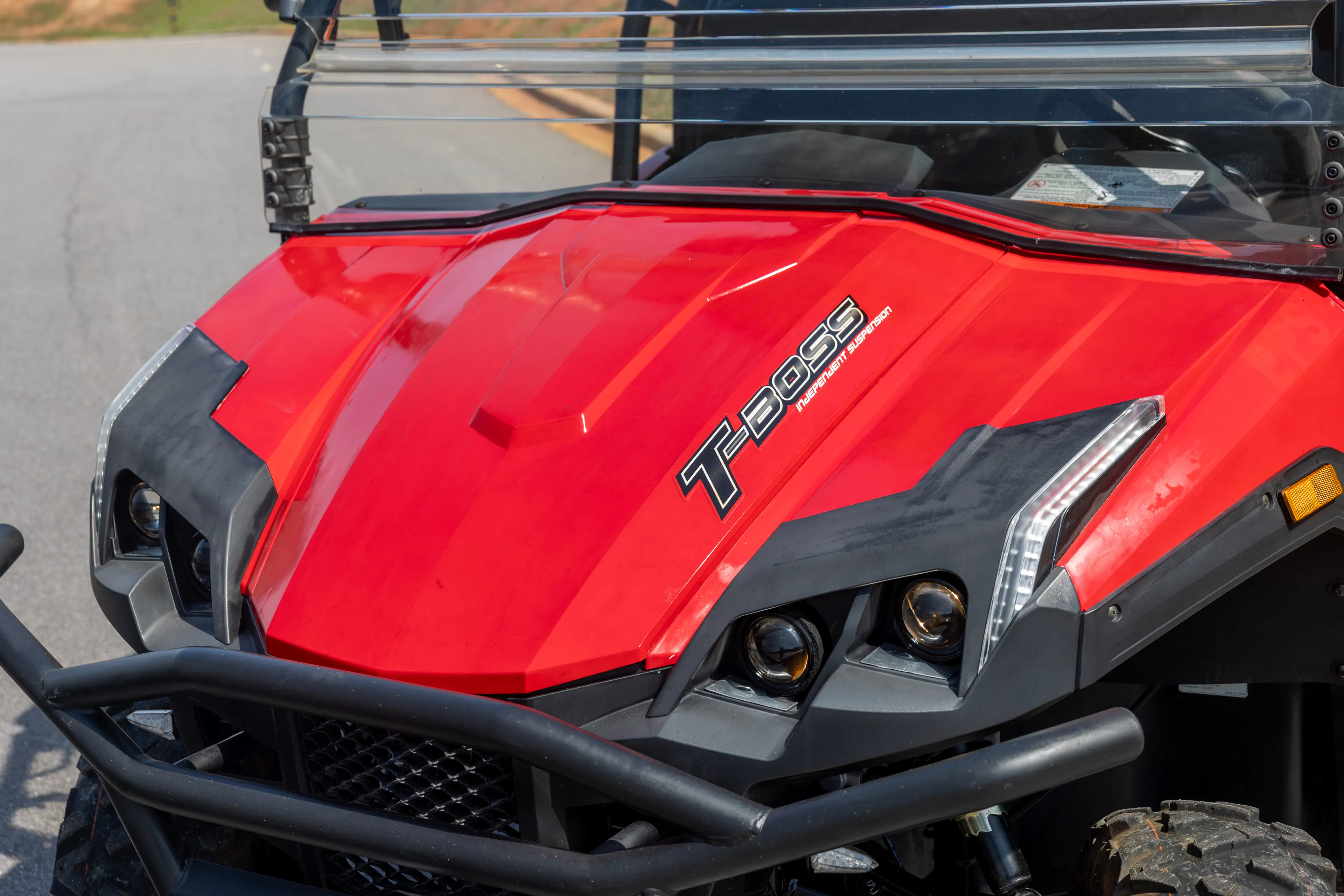 2023 Massimo T-Boss 1100D front close