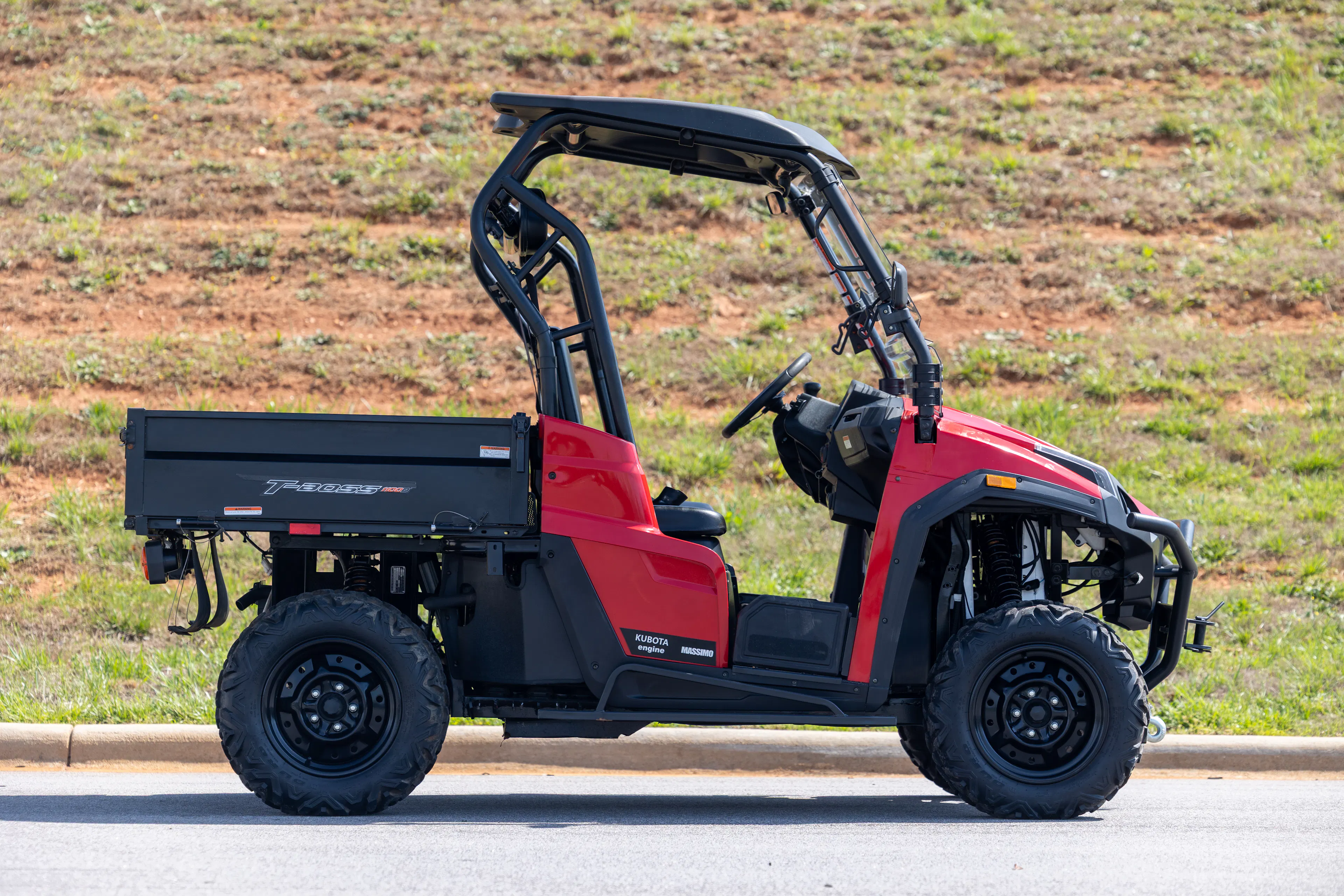 2023 Massimo T-Boss 1100D passenger side