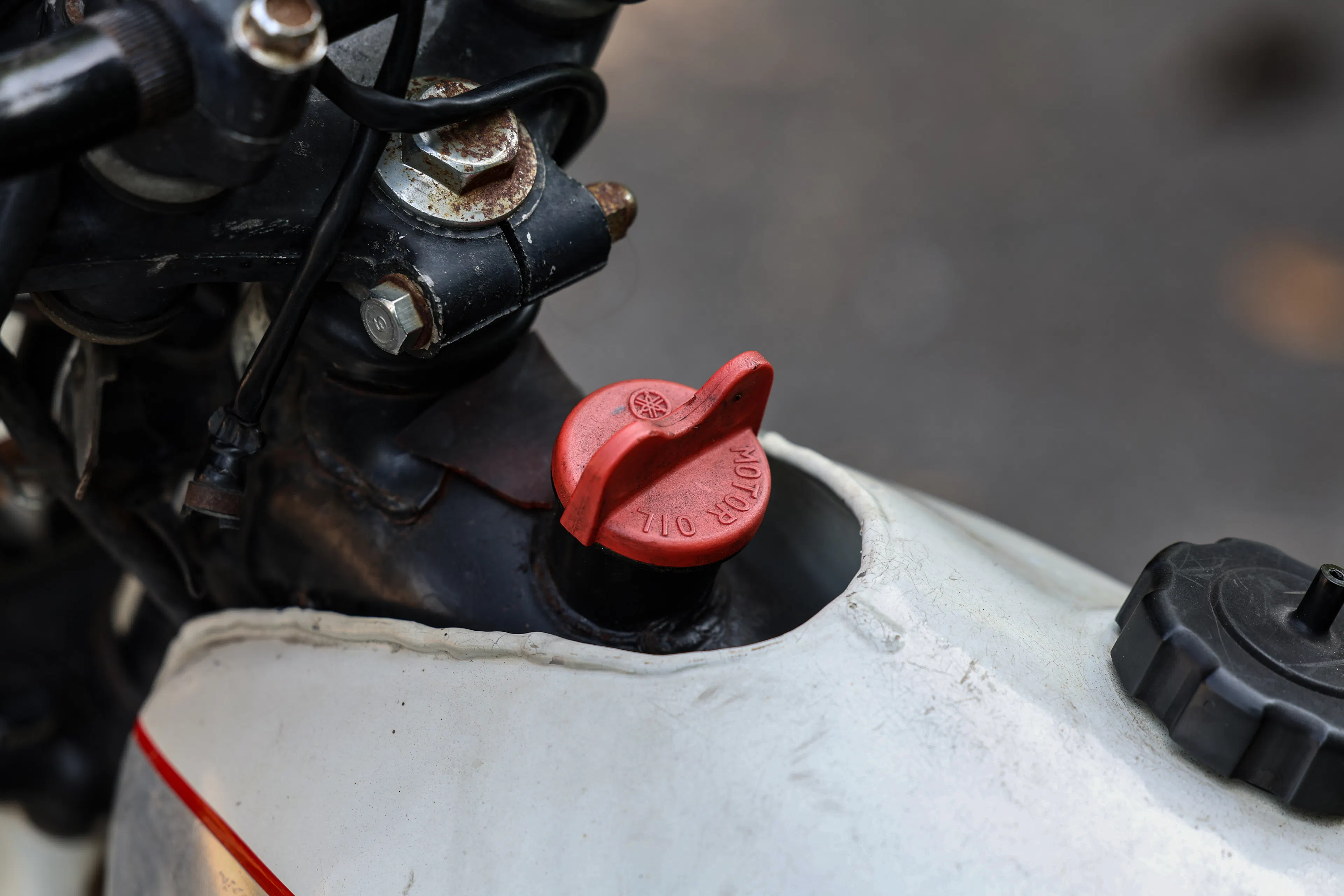 1979 Yamaha XT500 oil cap