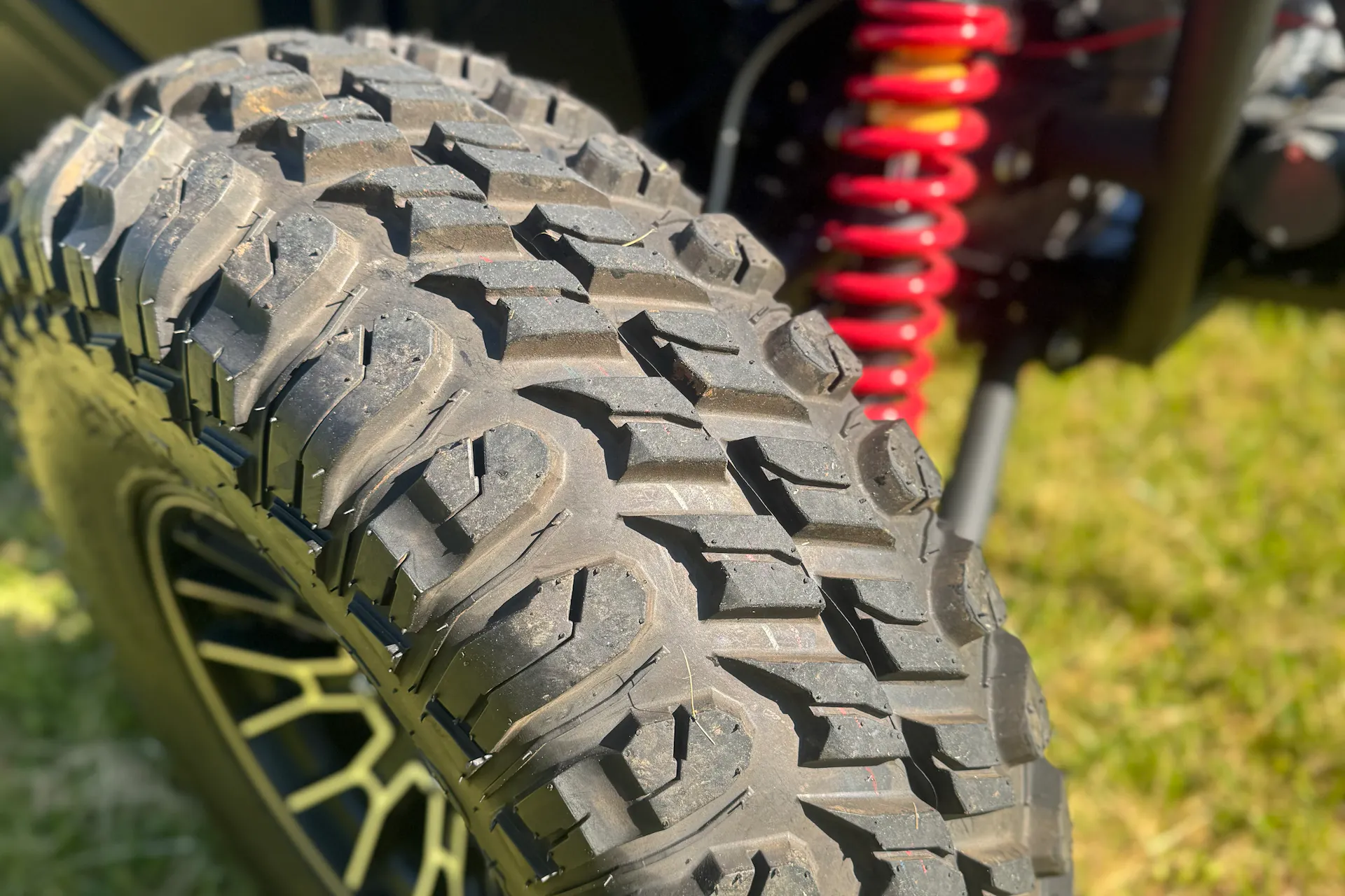 2025 Kandi Lucky T9 front tire