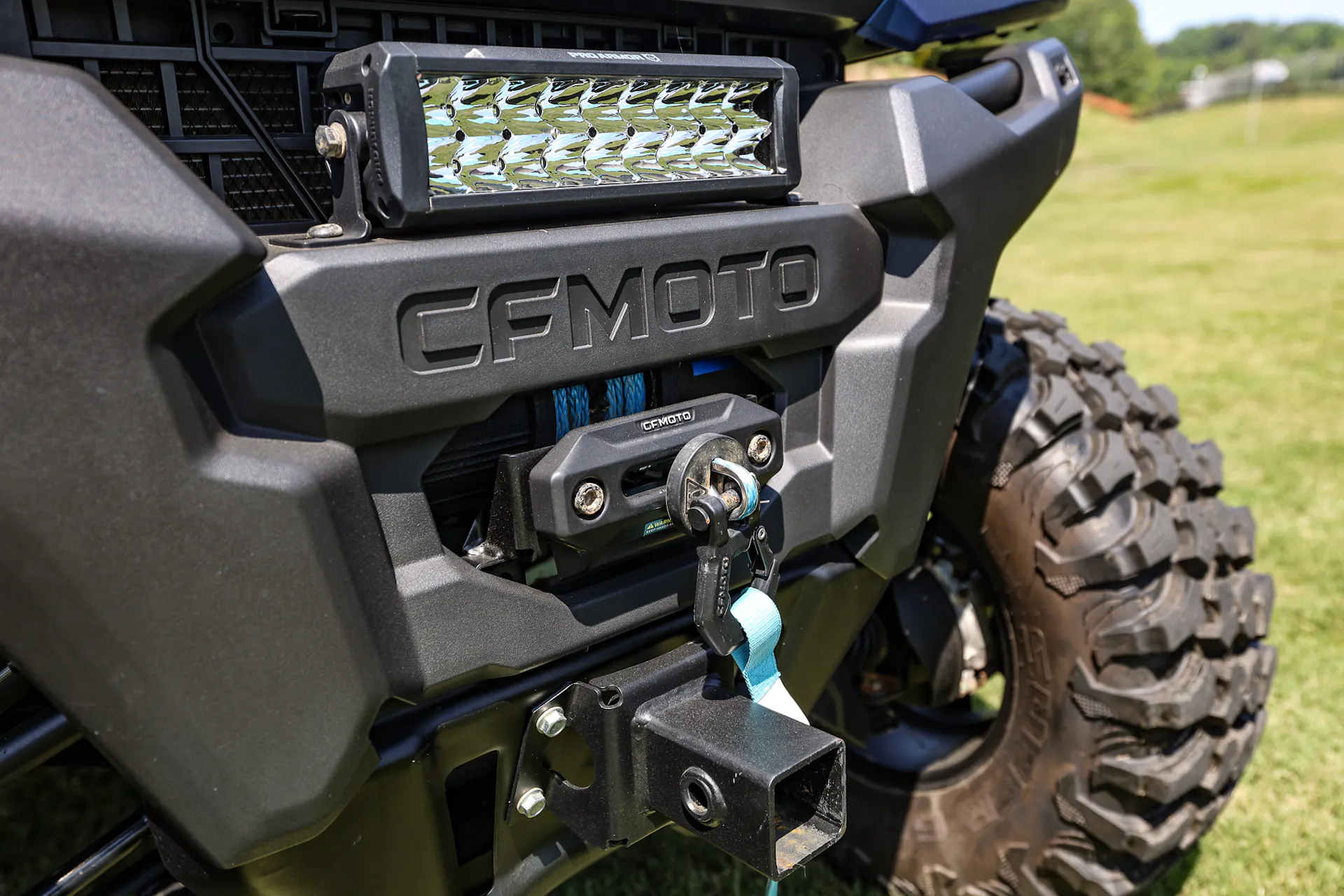 2025 CF Moto UForce 1000XL winch