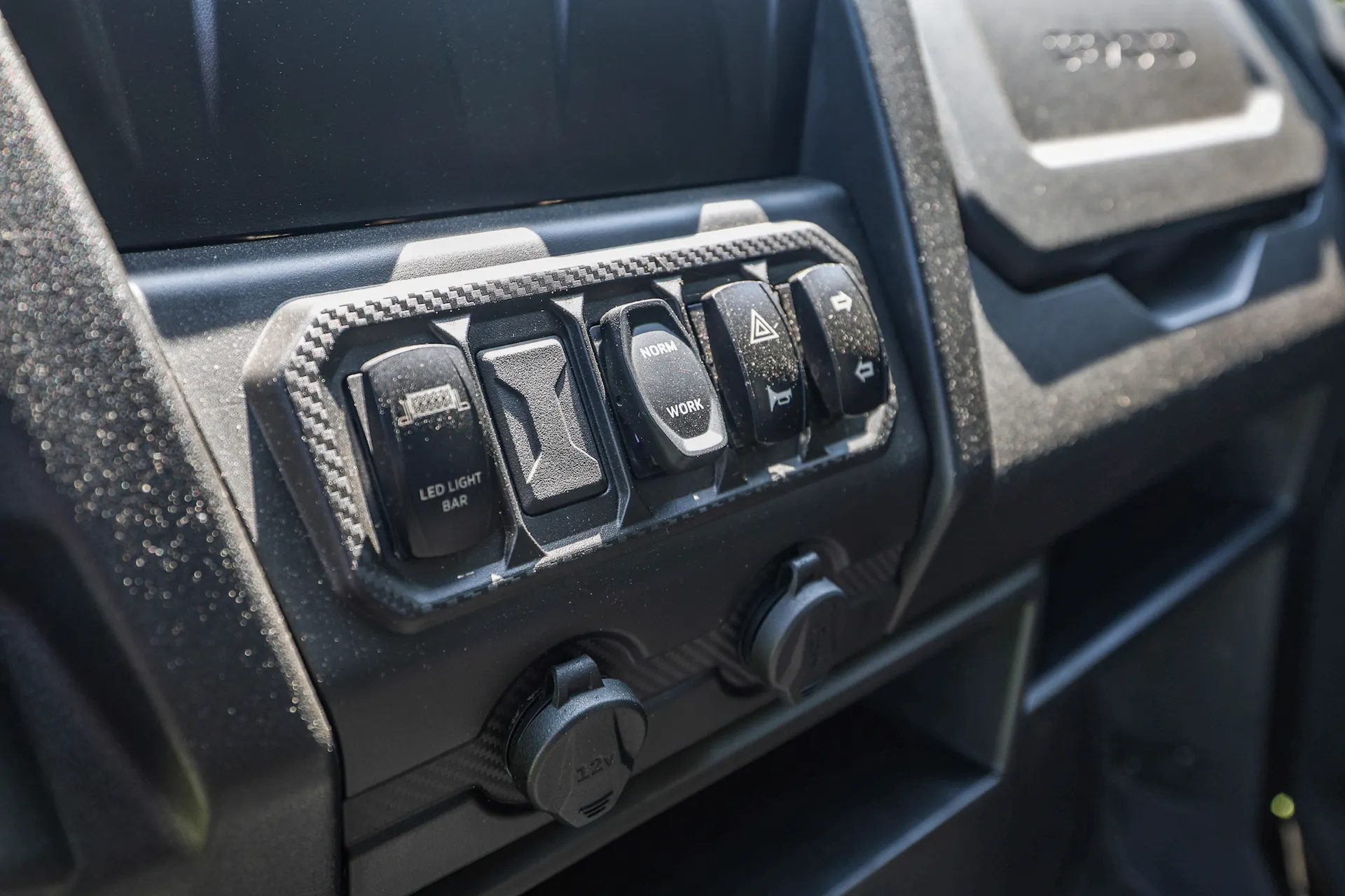 2025 CF Moto UForce 1000XL interior center stack