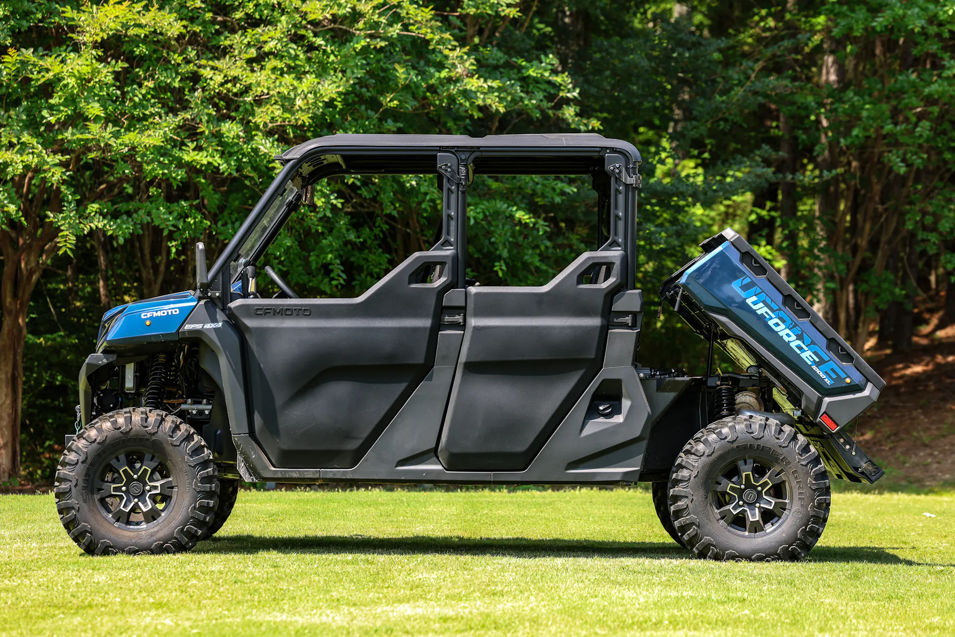 2025 CF Moto UForce 1000XL driver side bed down
