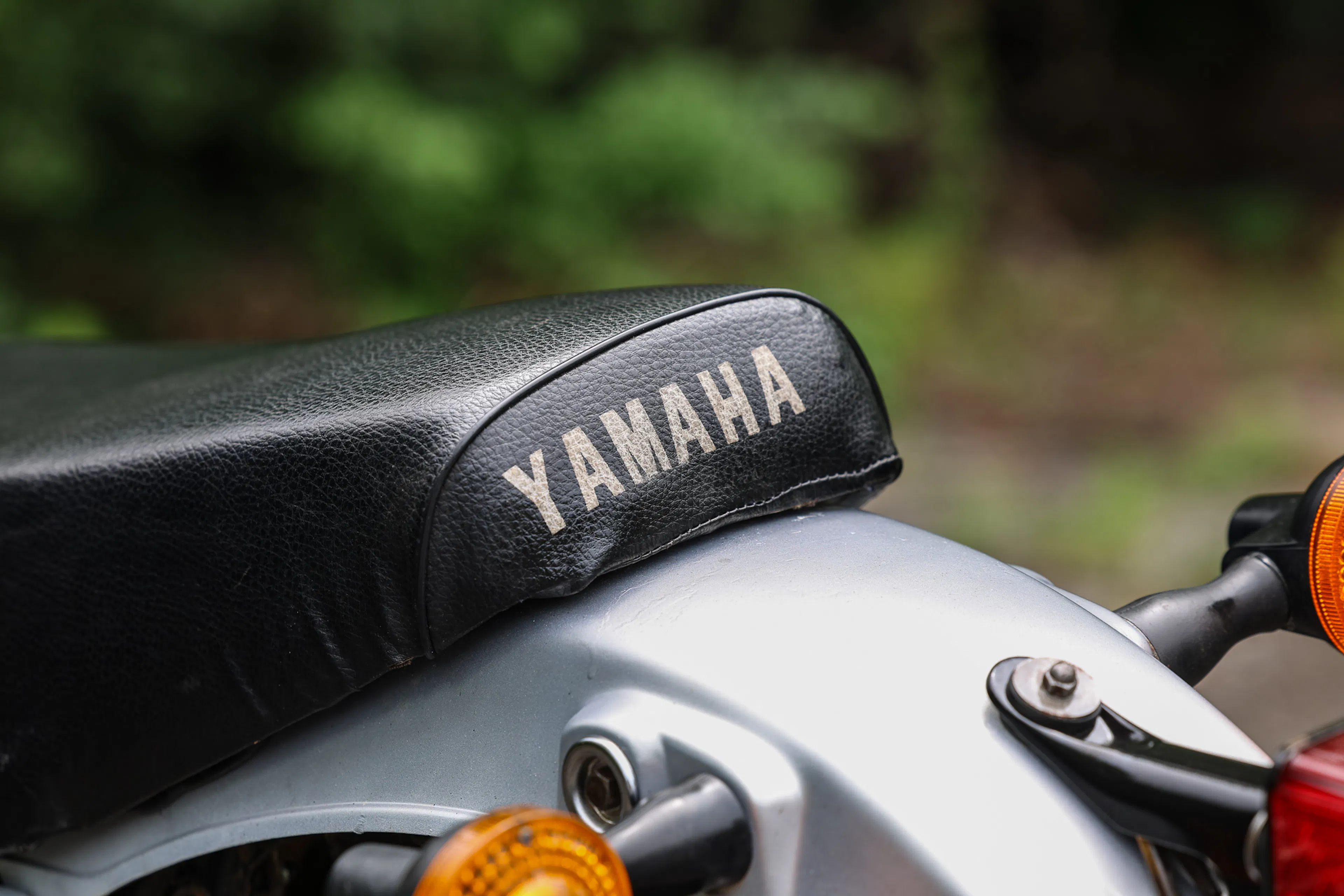1977 Yamaha DT250 seat detail