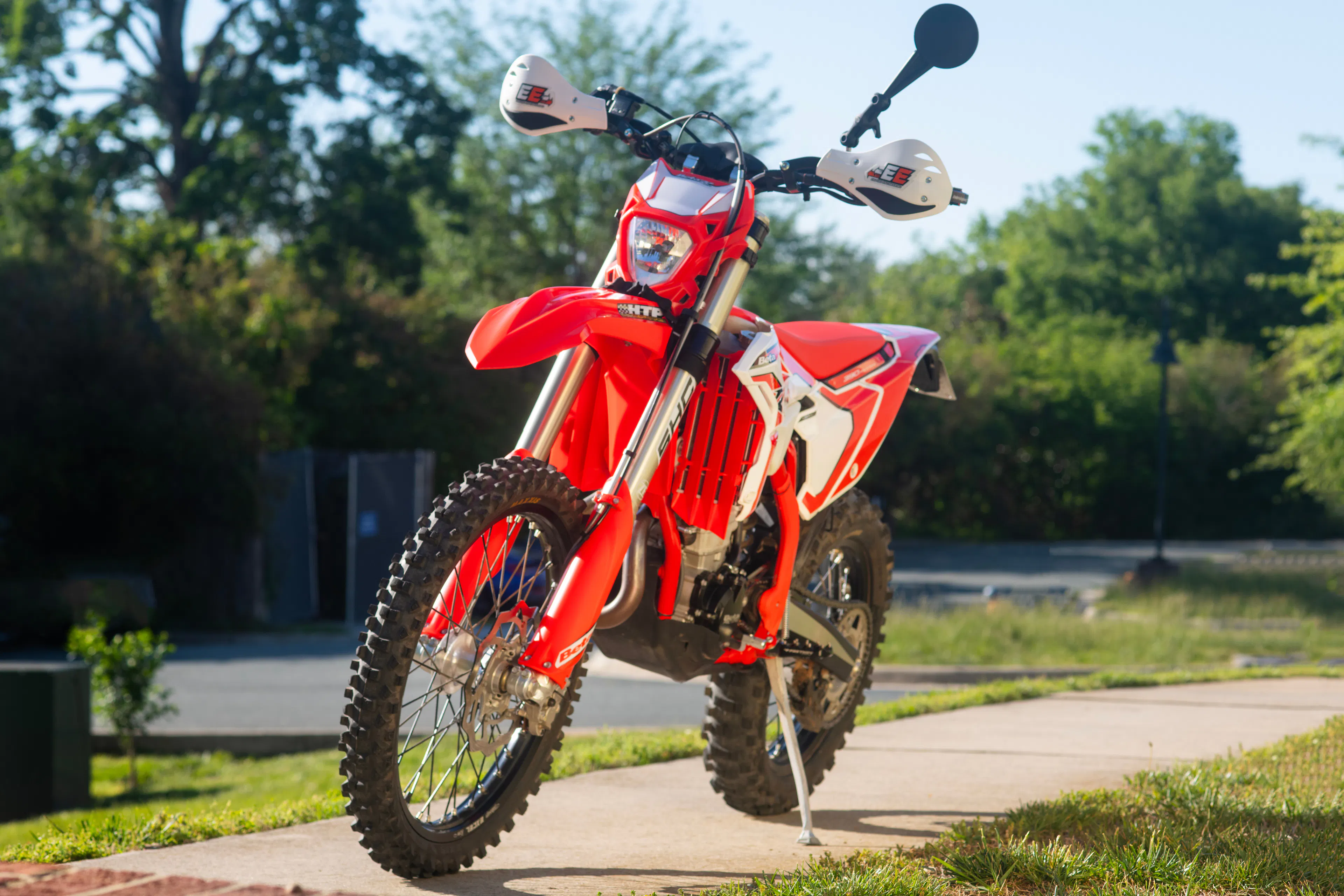 2025 Beta 390 RR X-Pro front left 3/4