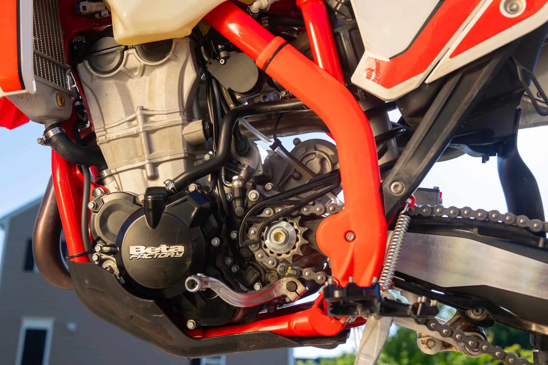 2025 Beta 390 RR X-Pro engine close