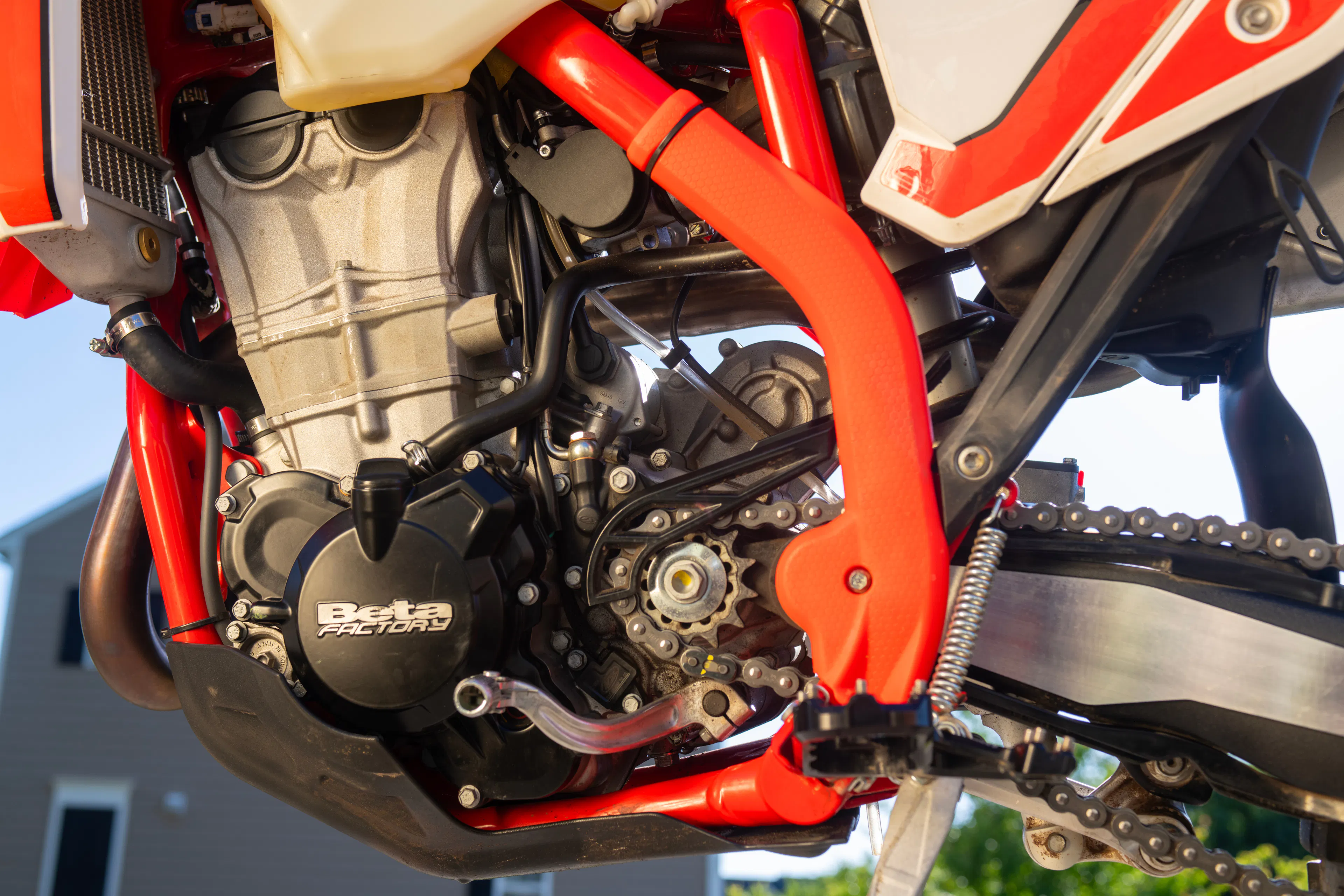 2025 Beta 390 RR X-Pro engine close