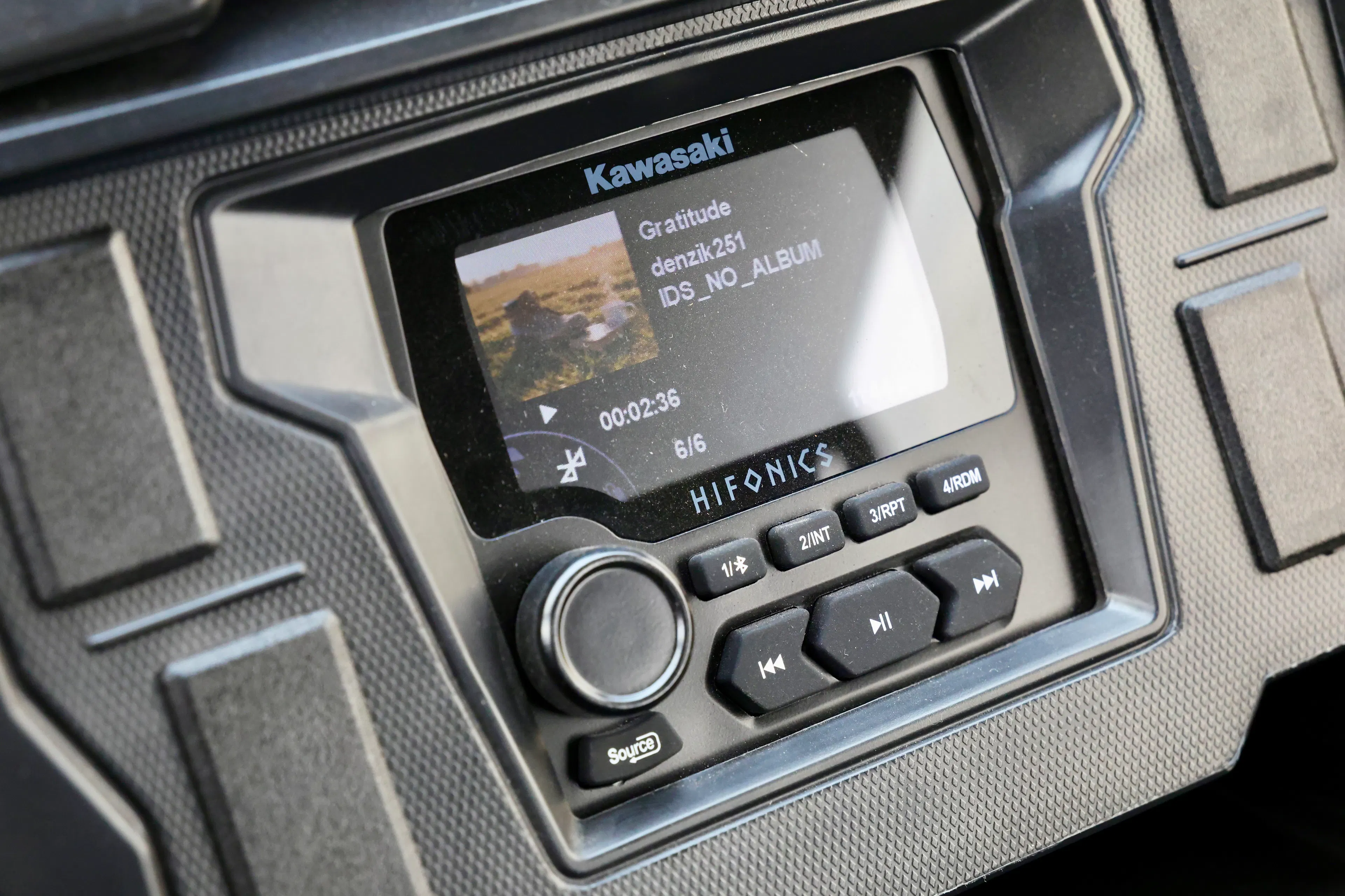 2025 Kawasaki Teryx KRX4 1000 radio