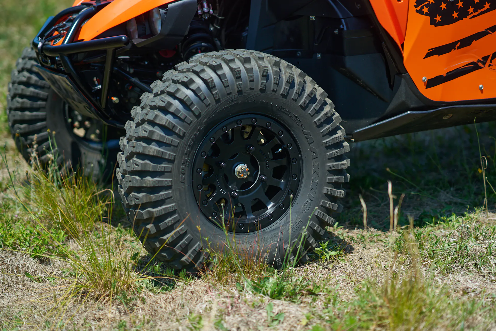 2016 Yamaha YXZ 1000R driver front tire 2