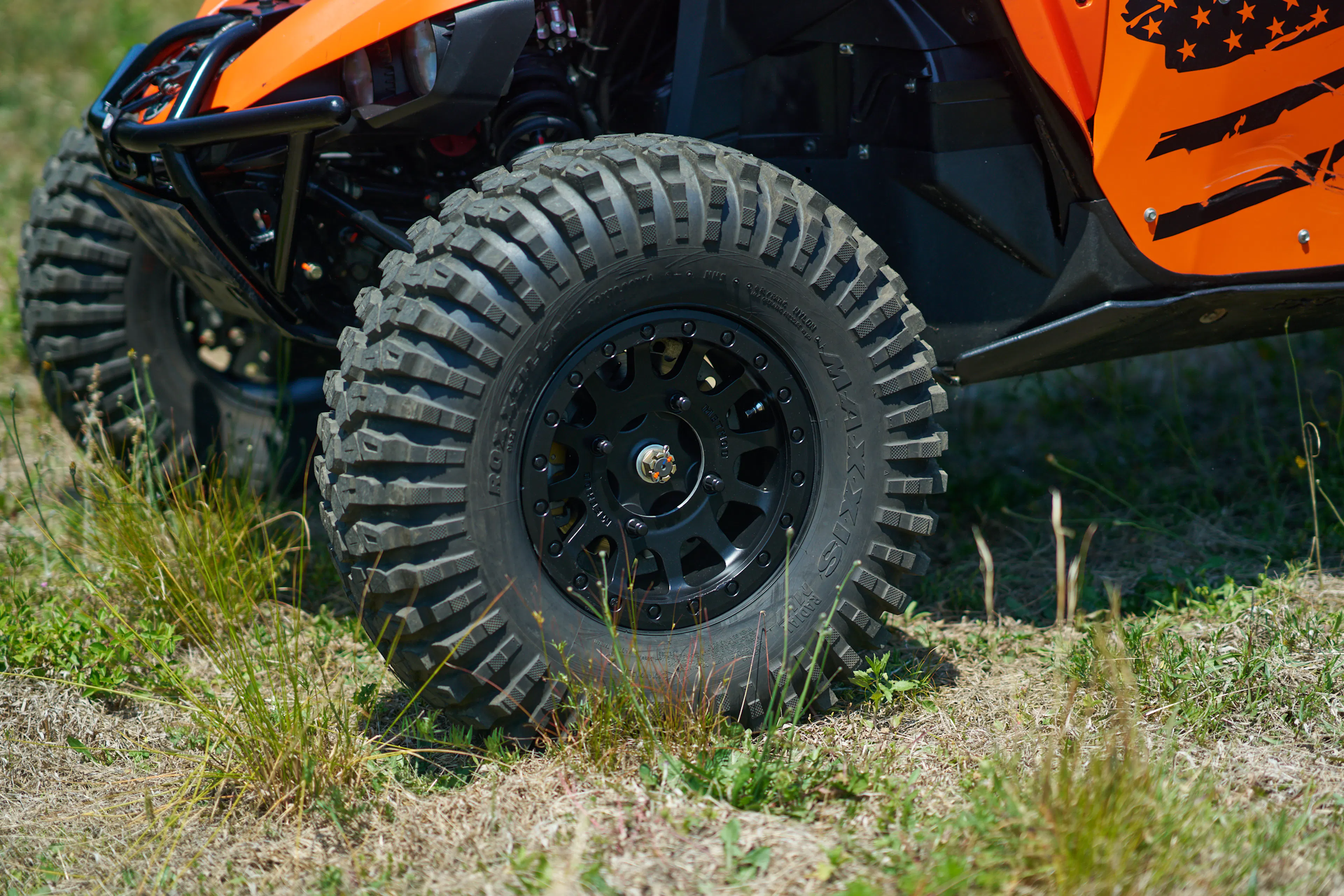 2016 Yamaha YXZ 1000R driver front tire 2