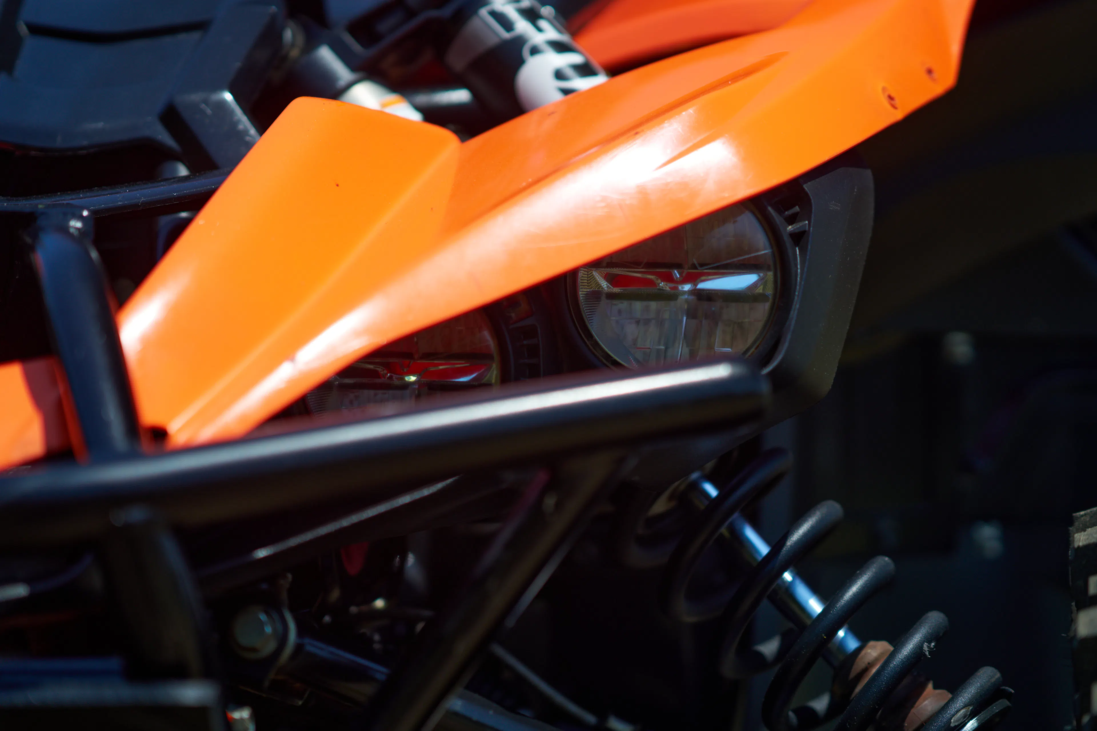 2016 Yamaha YXZ 1000R front shock/headlight