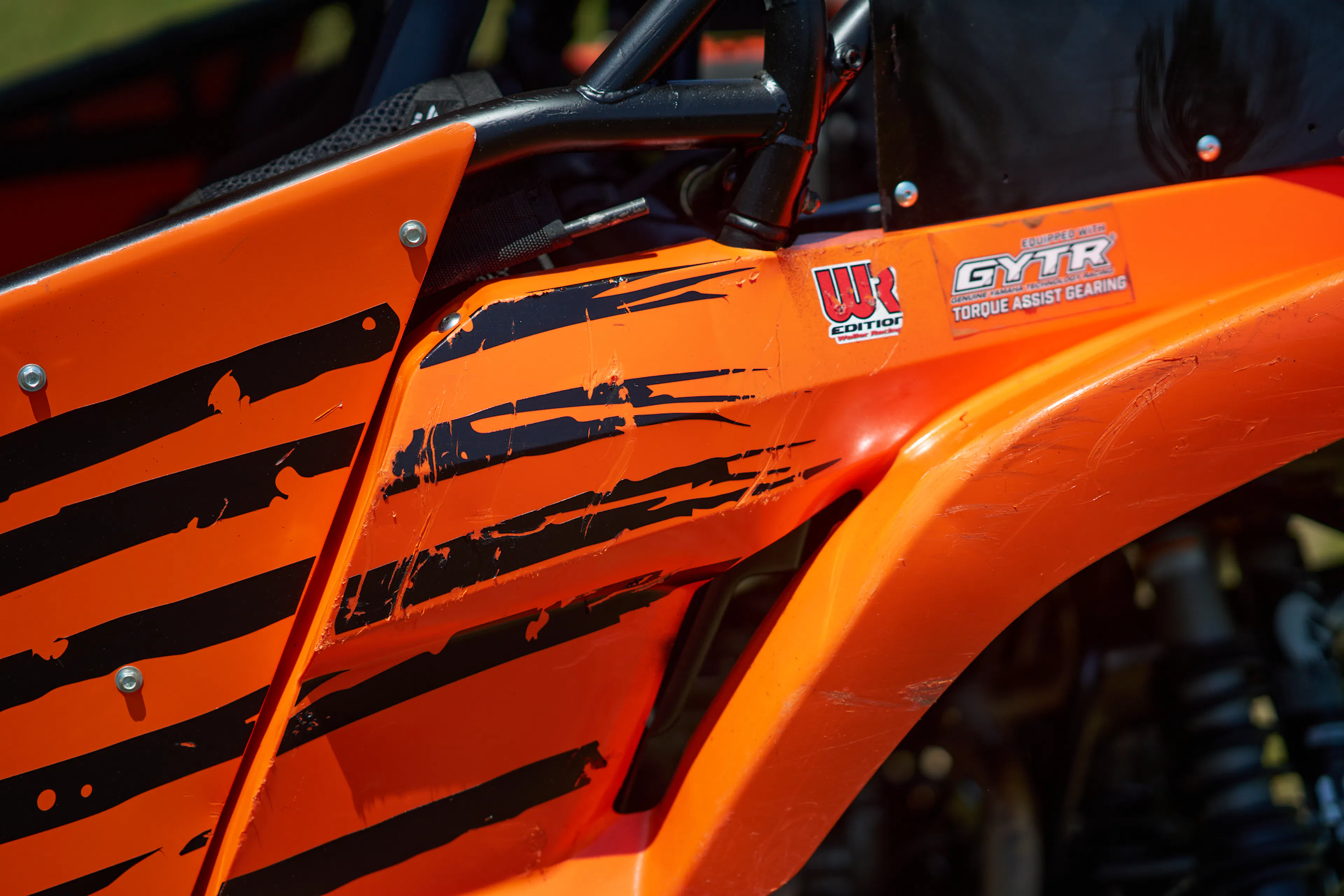 2016 Yamaha YXZ 1000R driver scuffs 2