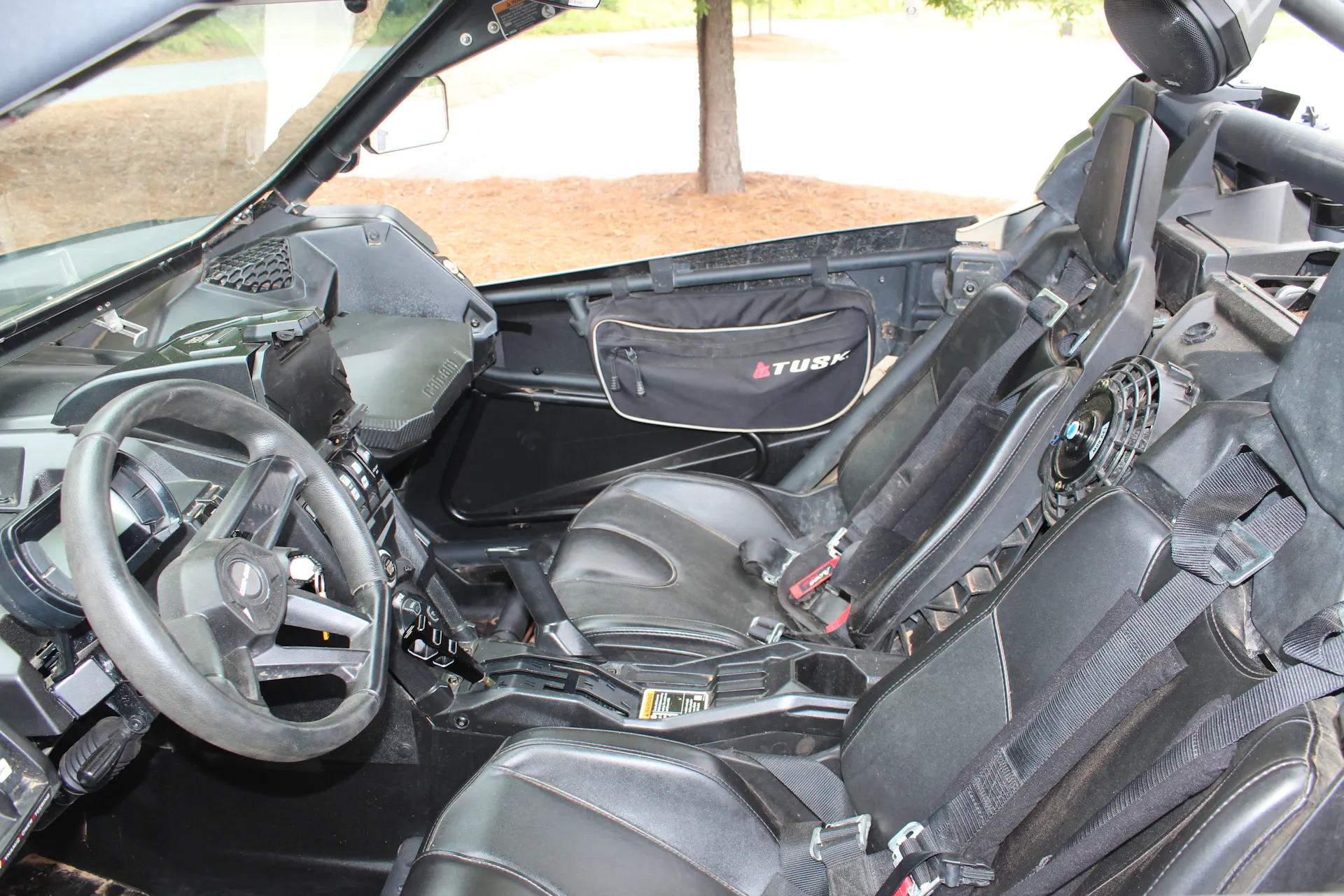 2021 Can-Am Maverick X3 RS Turbo R seats/dash/wheel