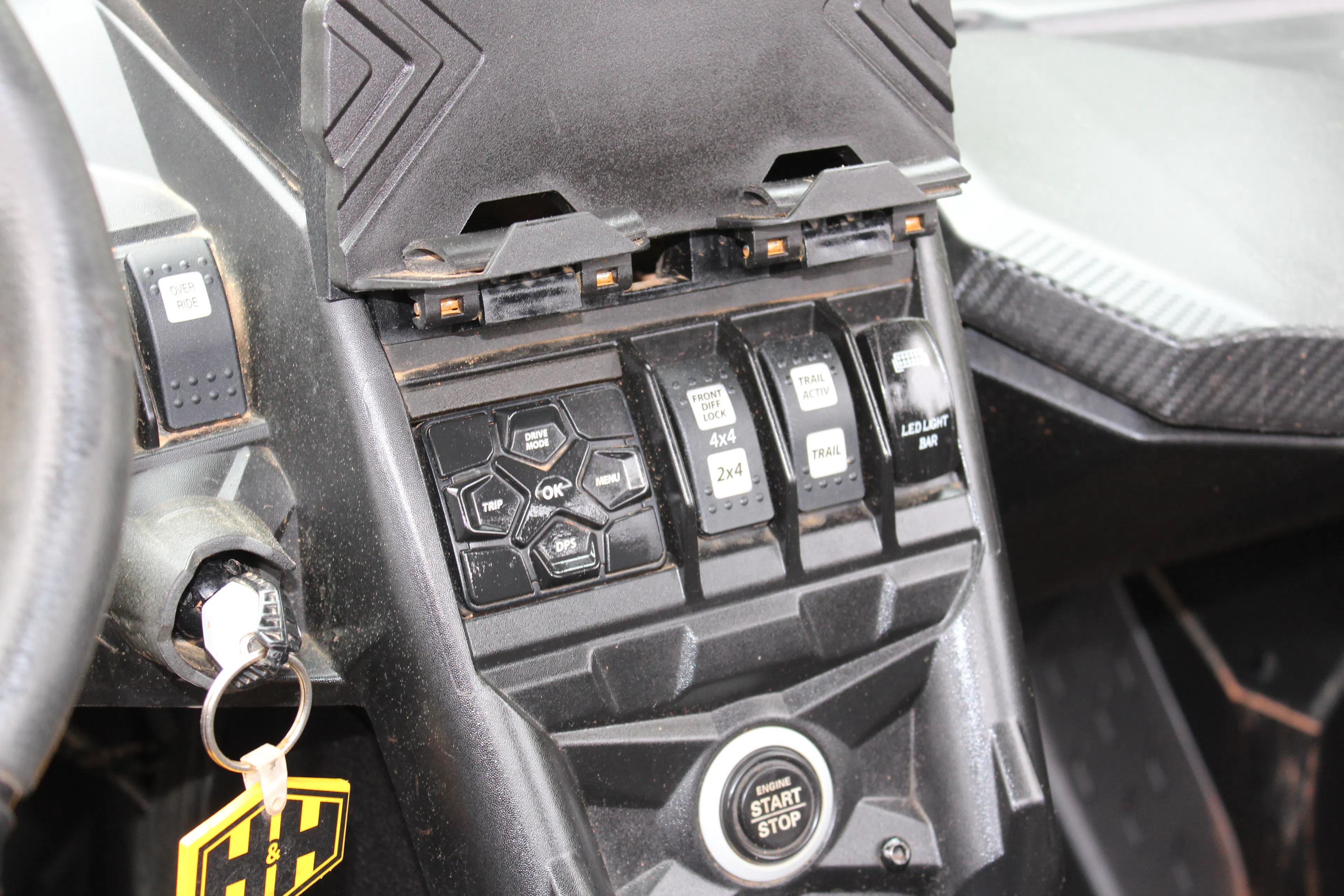 2021 Can-Am Maverick X3 RS Turbo R center stack switches 2