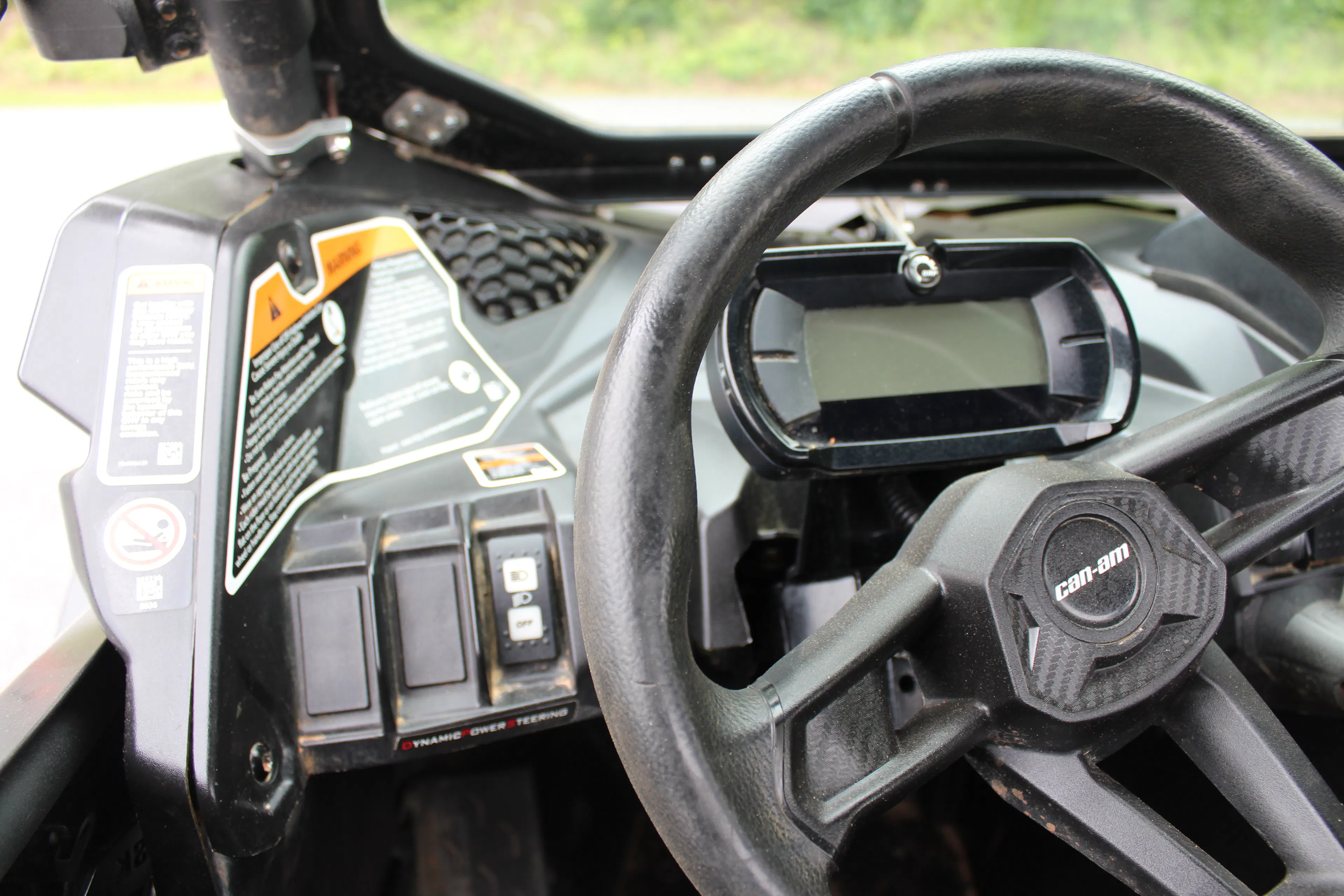2021 Can-Am Maverick X3 RS Turbo R wheel left dash