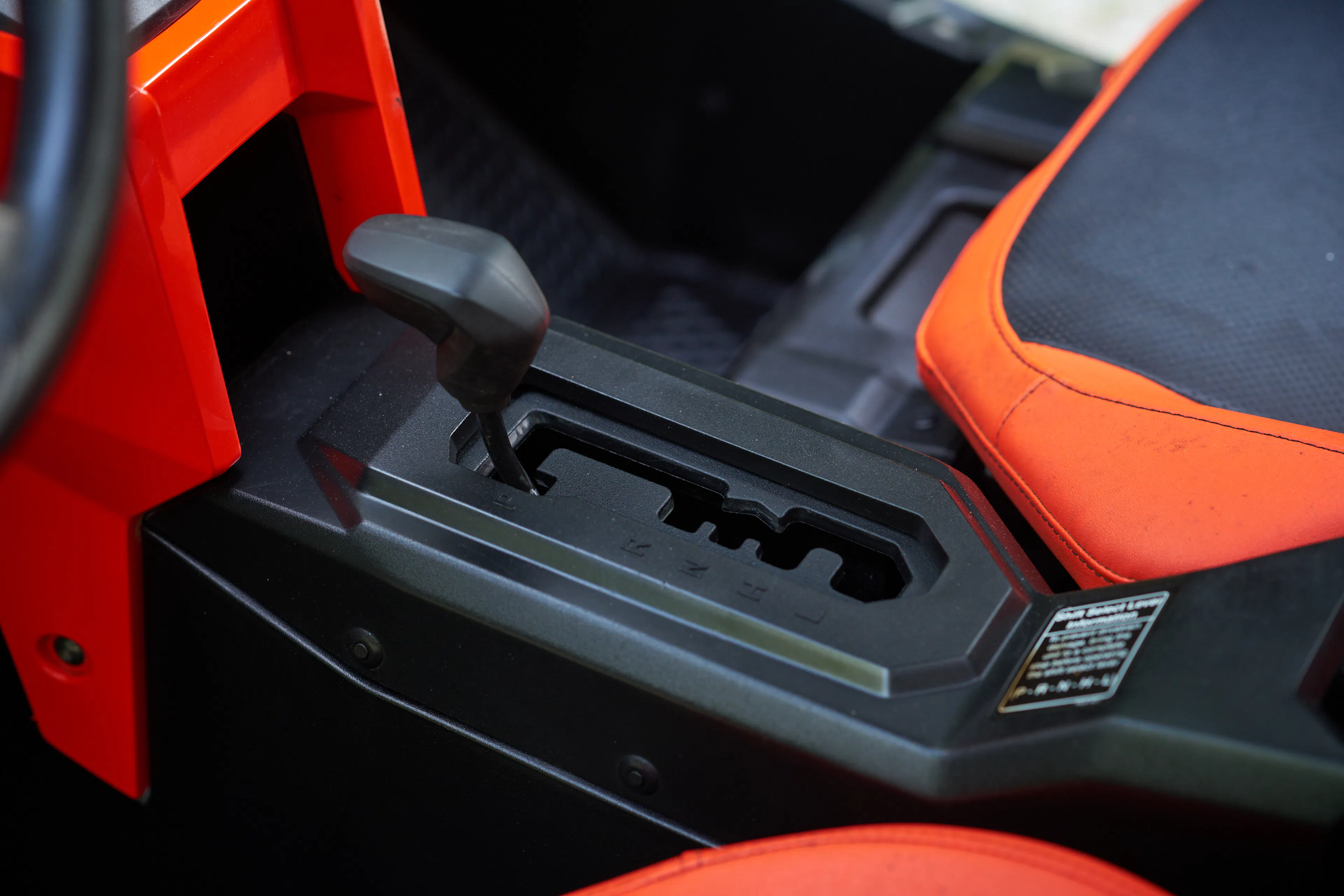 2023 Honda Talon 1000R shifter
