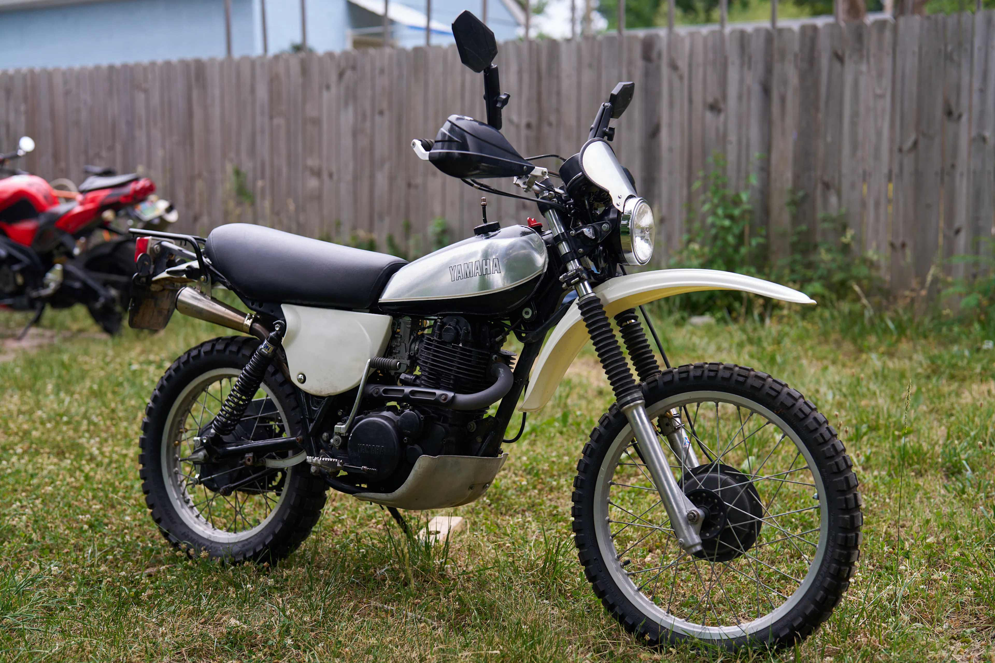 1980 Yamaha XT500 right 3/4
