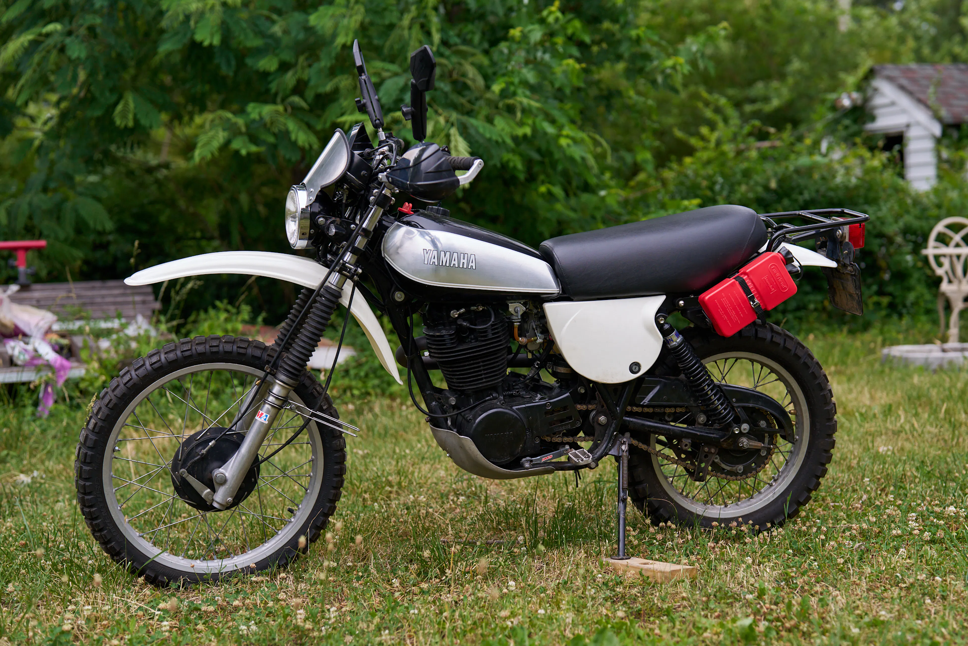 1980 Yamaha XT500 left front side