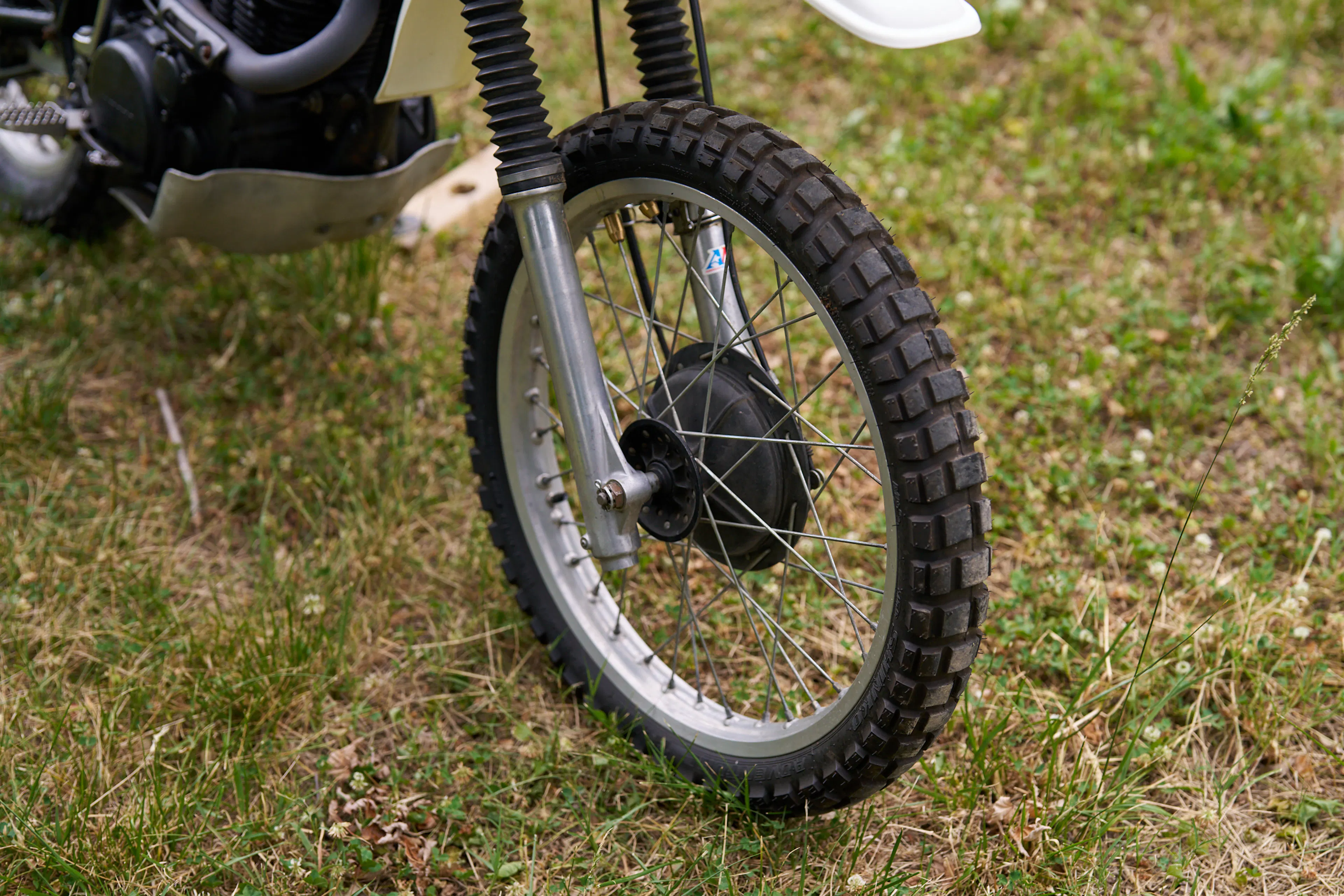1980 Yamaha XT500 front wheel left 3/4