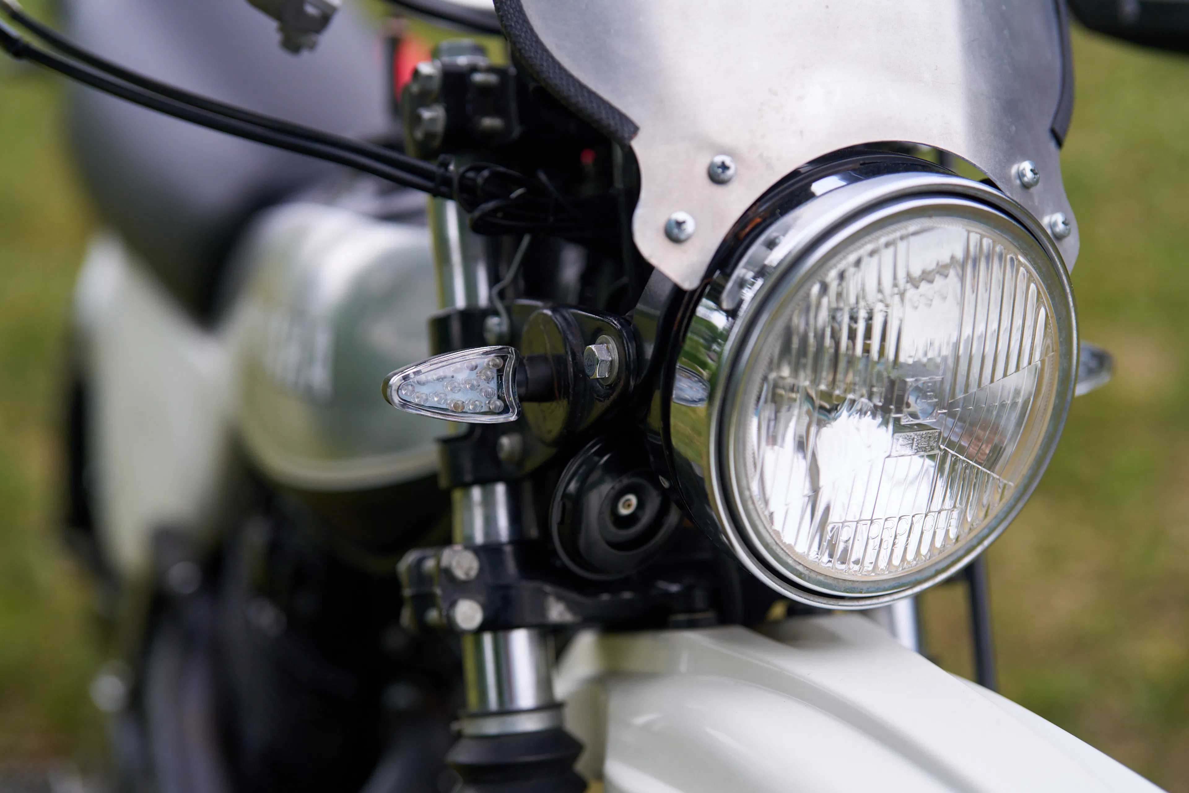 1980 Yamaha XT500 right front signal