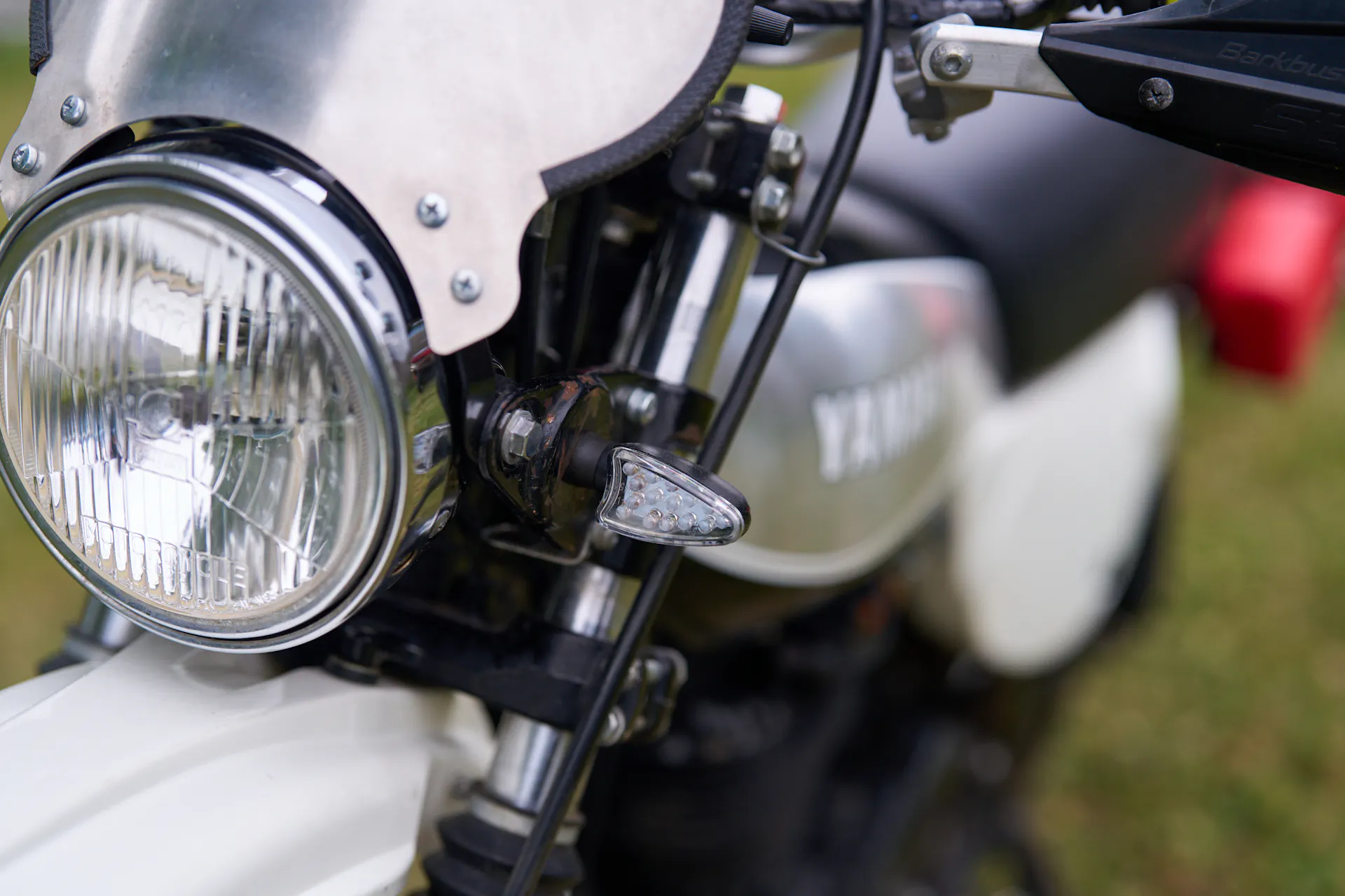 1980 Yamaha XT500 left front signal 