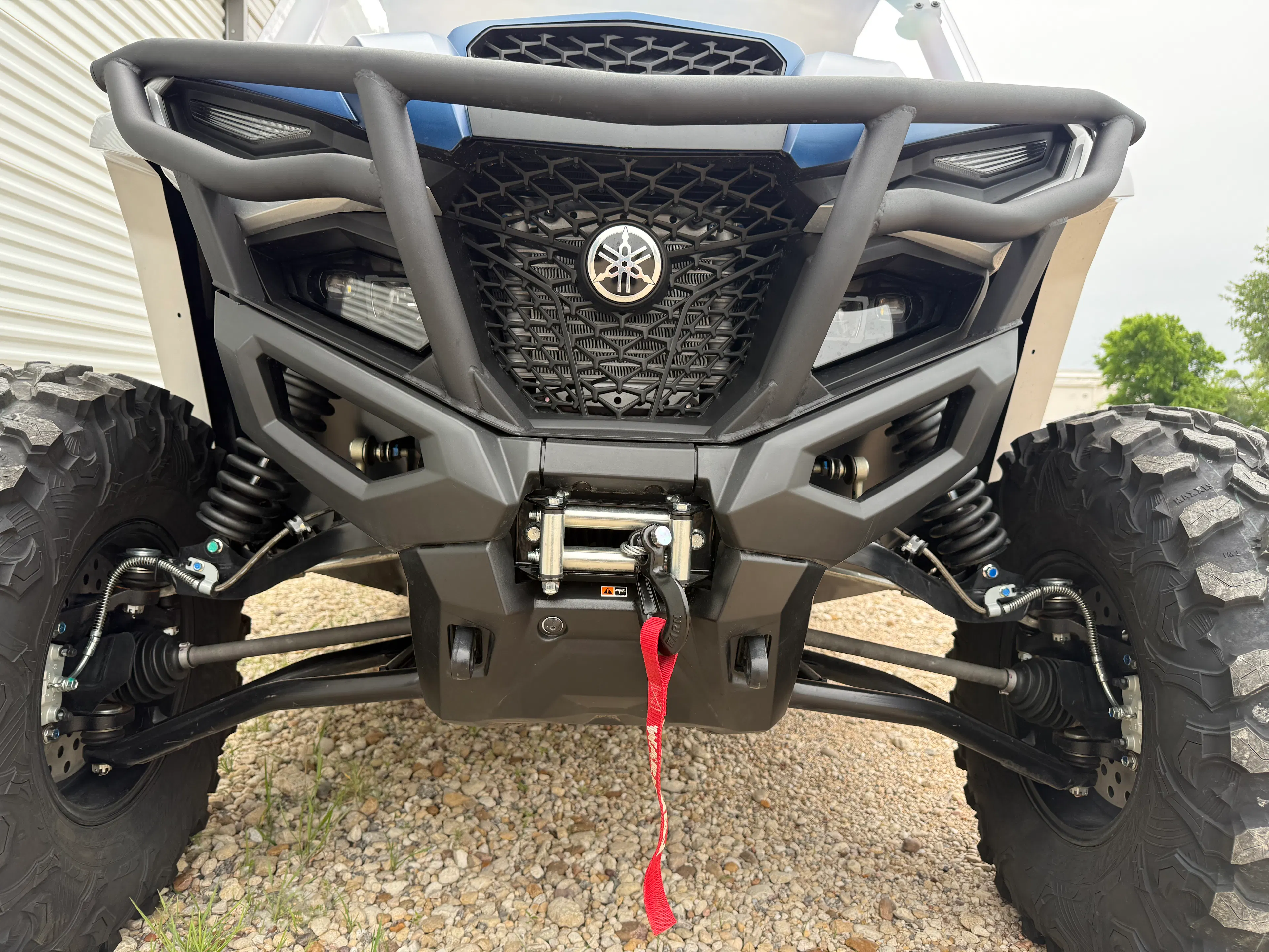2025 Yamaha RMAX4 1000 bumper close