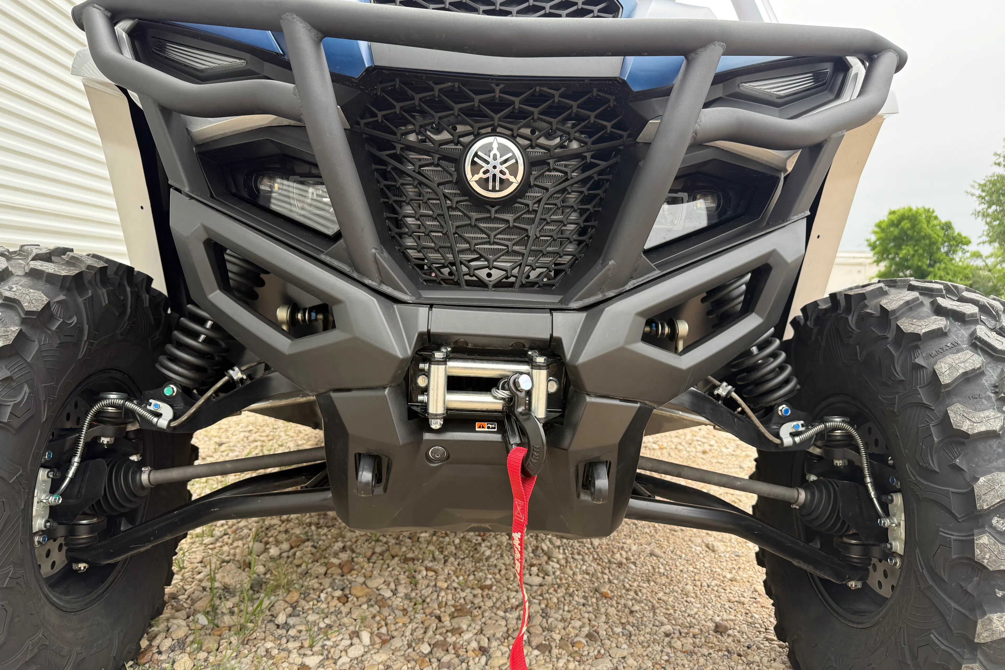 2025 Yamaha RMAX4 1000 bumper close