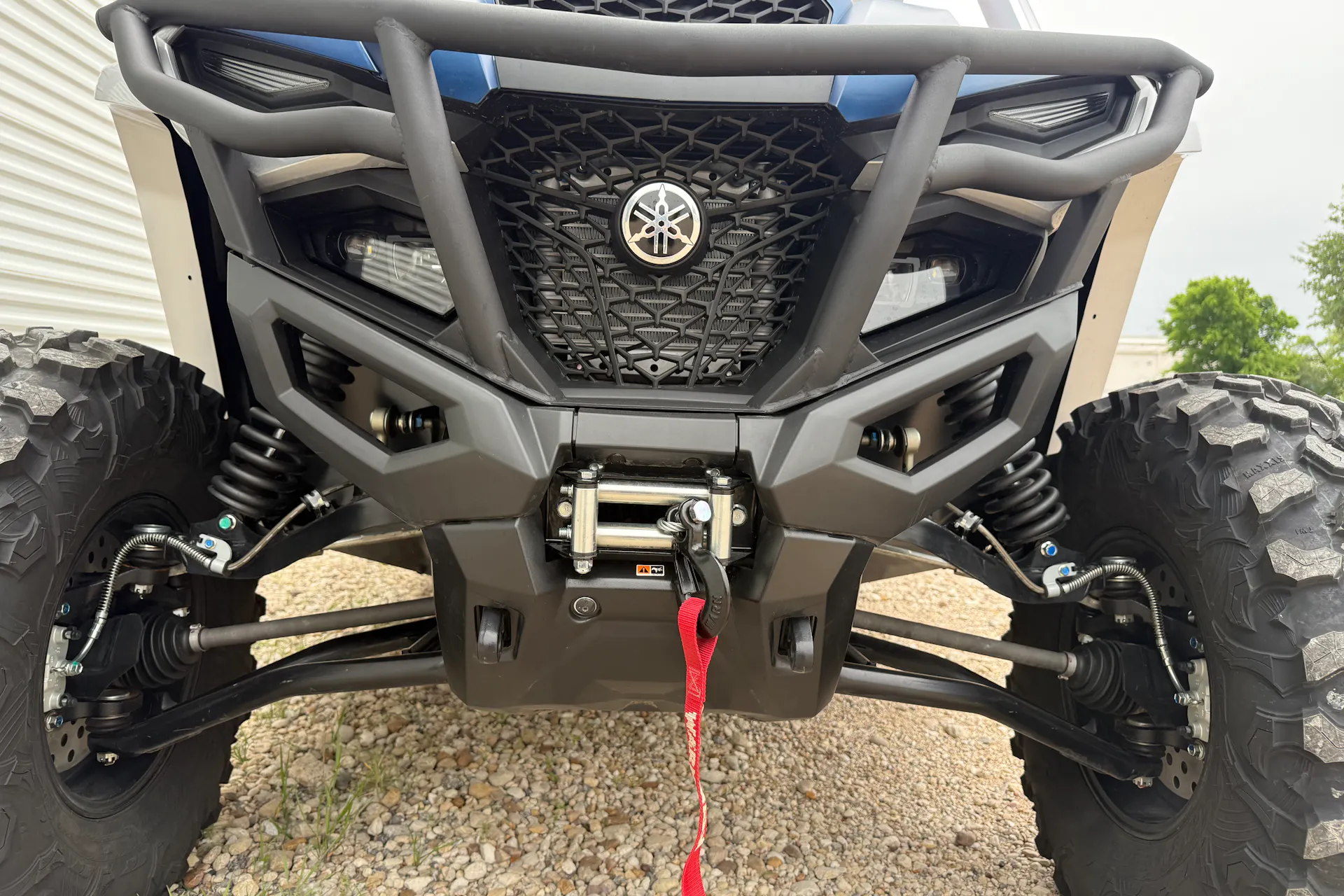 2025 Yamaha RMAX4 1000 bumper close
