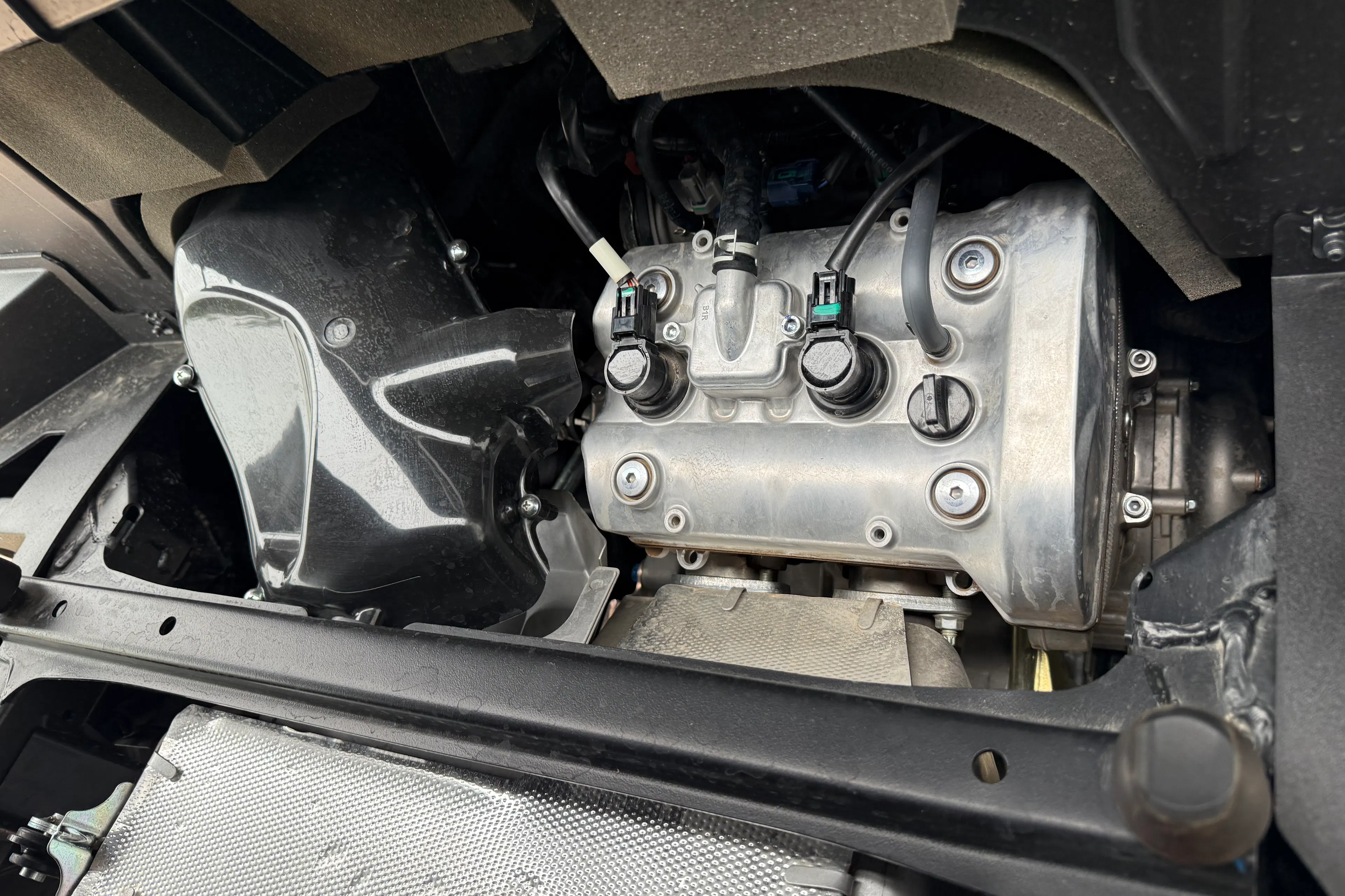 2025 Yamaha RMAX4 1000 engine