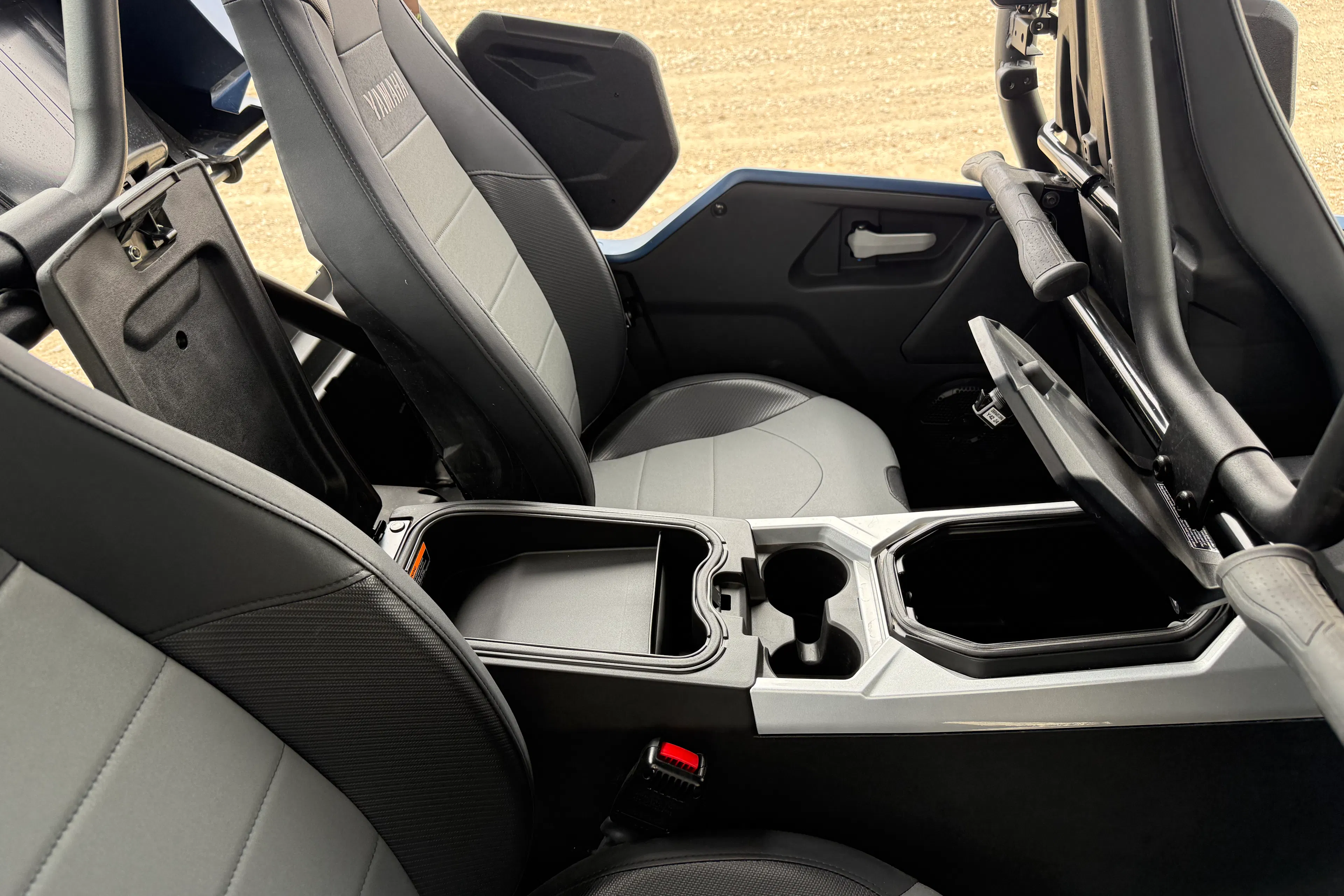 2025 Yamaha RMAX4 1000 rear seats console open