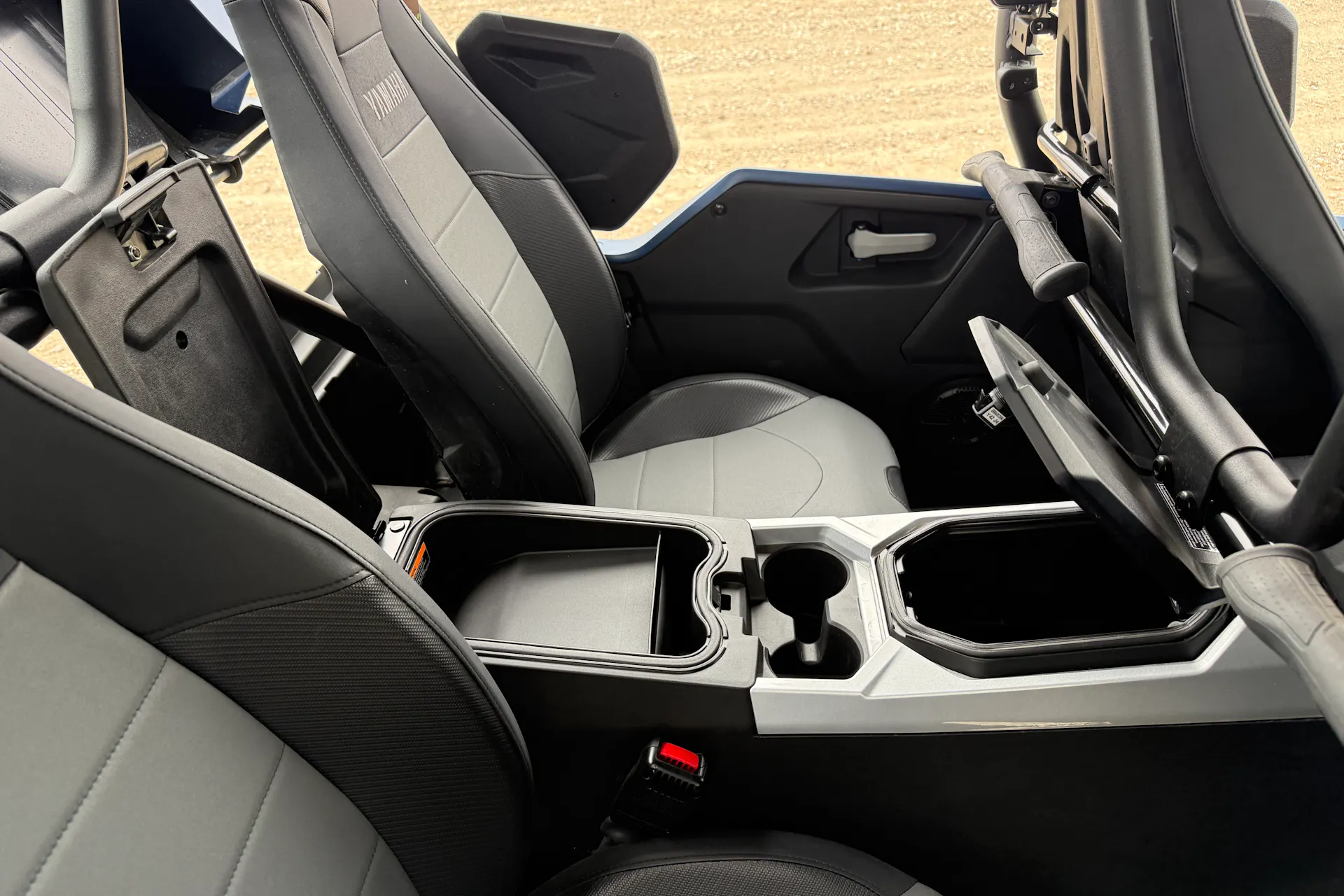 2025 Yamaha RMAX4 1000 rear seats console open