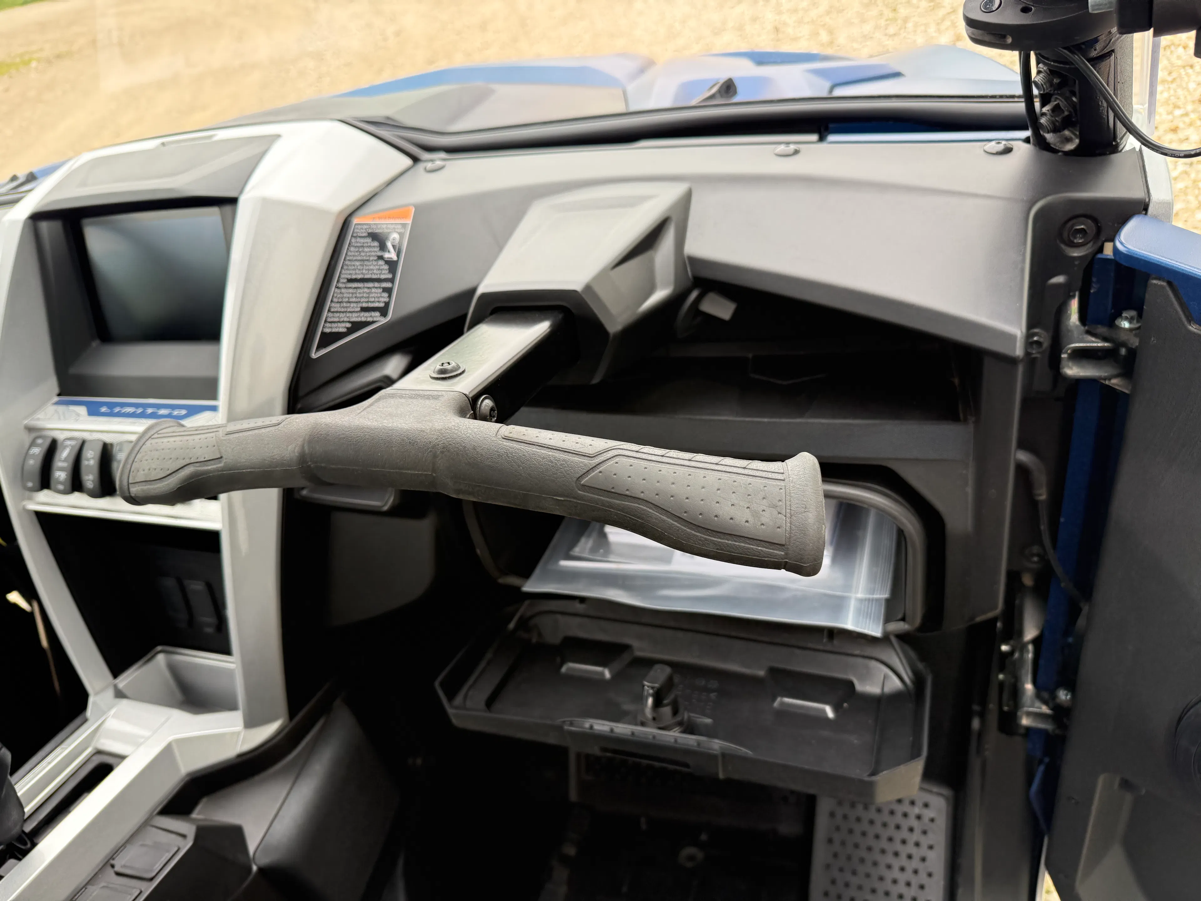2025 Yamaha RMAX4 1000 grab handle