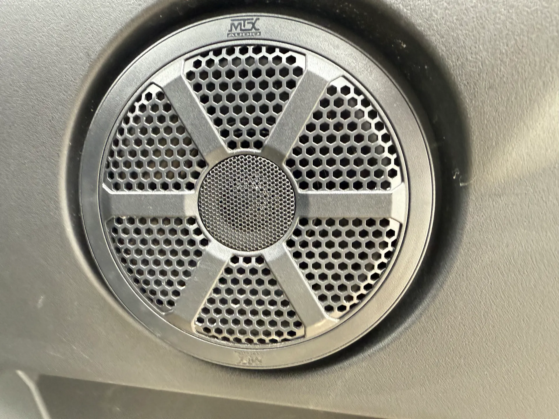 2025 Yamaha RMAX4 1000 speaker