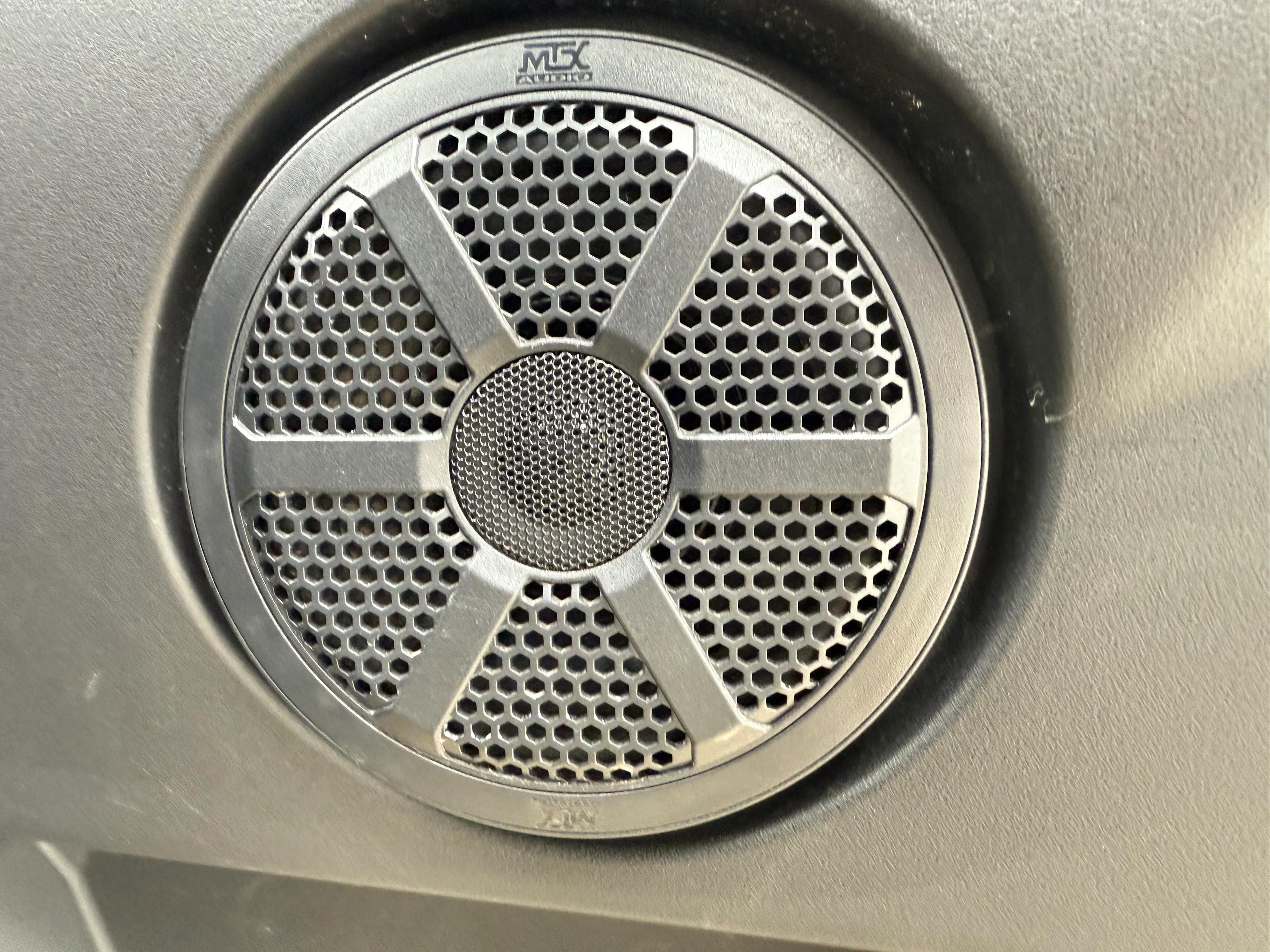 2025 Yamaha RMAX4 1000 speaker