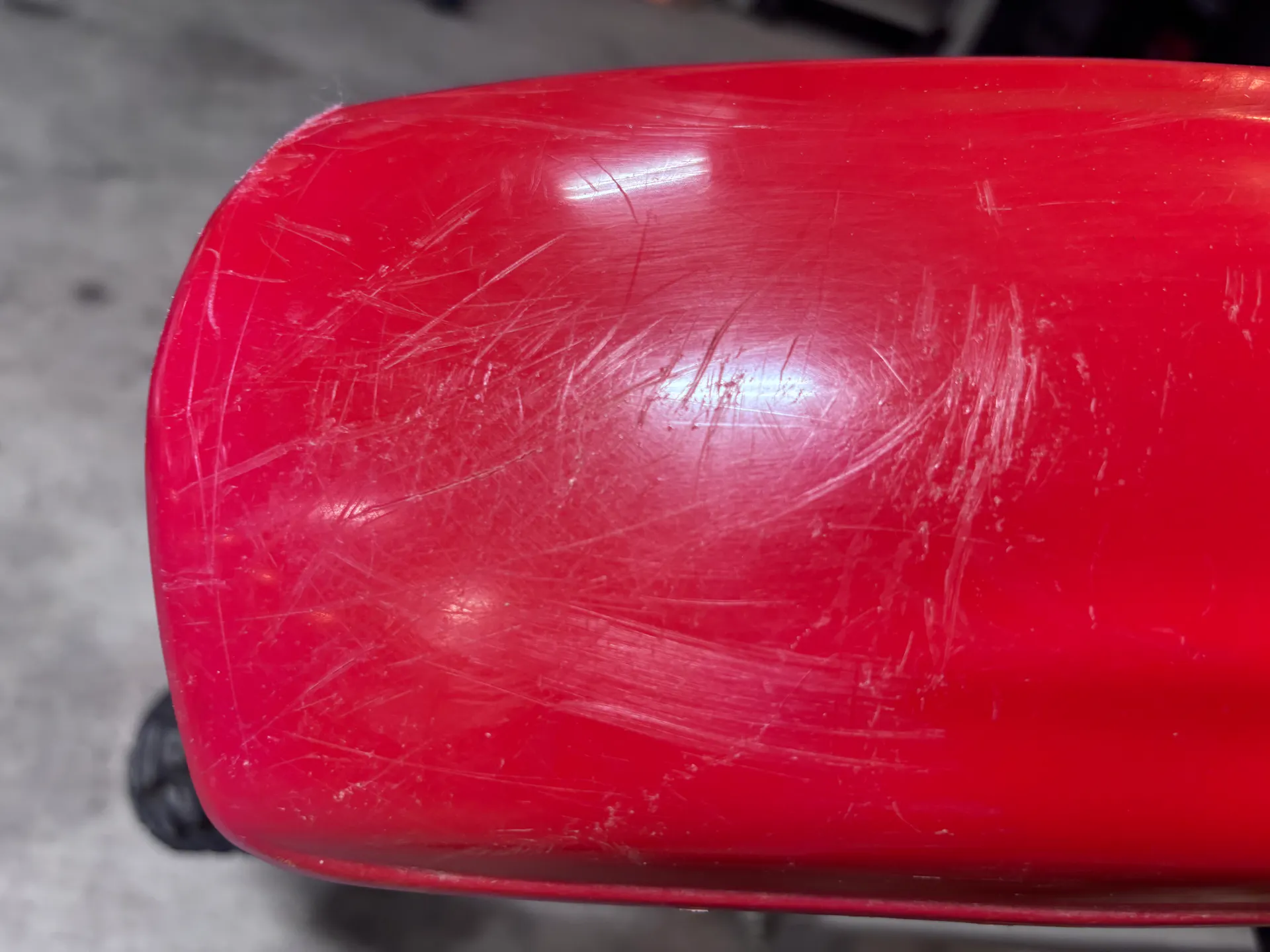 1980 Honda XL500S front fender scratches