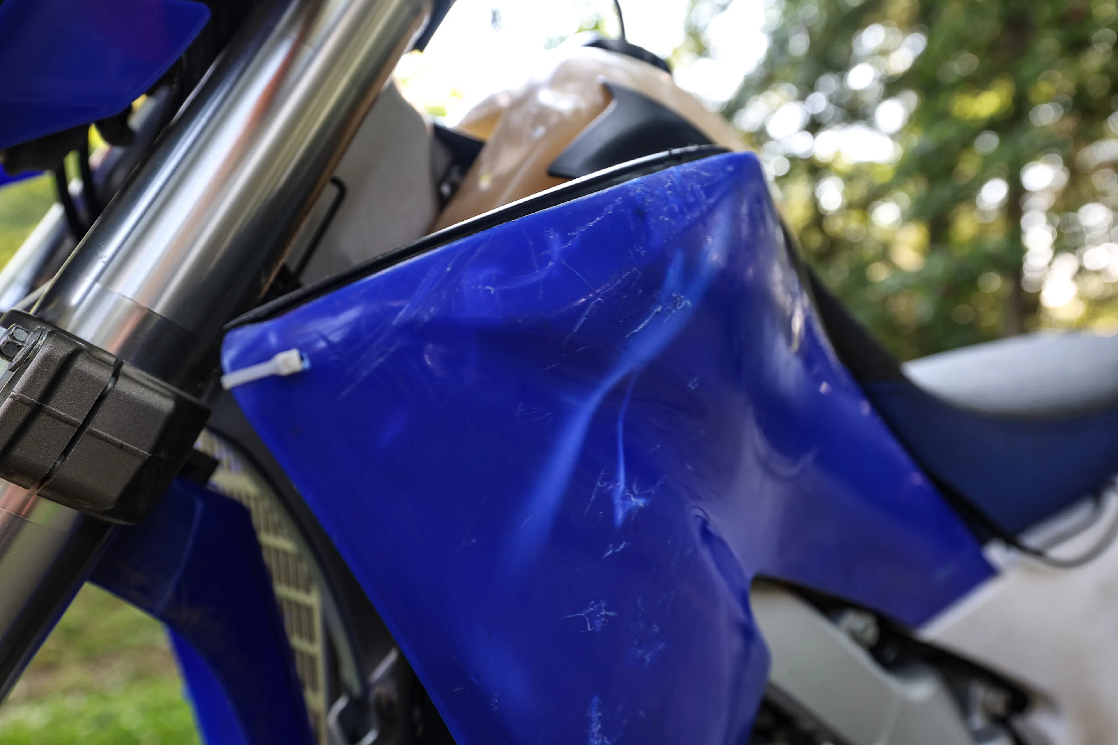 2008 Yamaha WR250R left side plastic