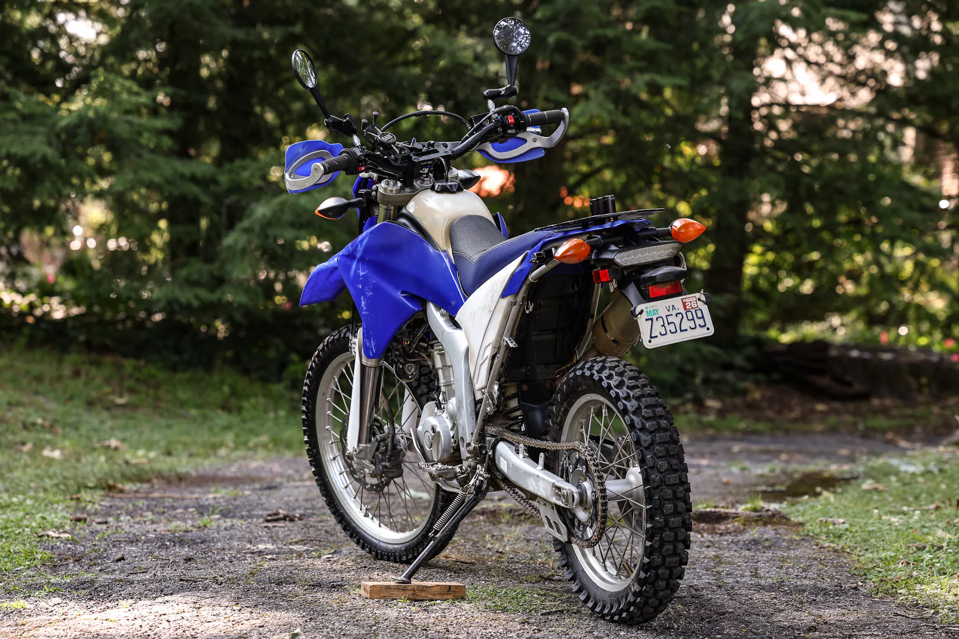 2008 Yamaha WR250R left rear 3/4