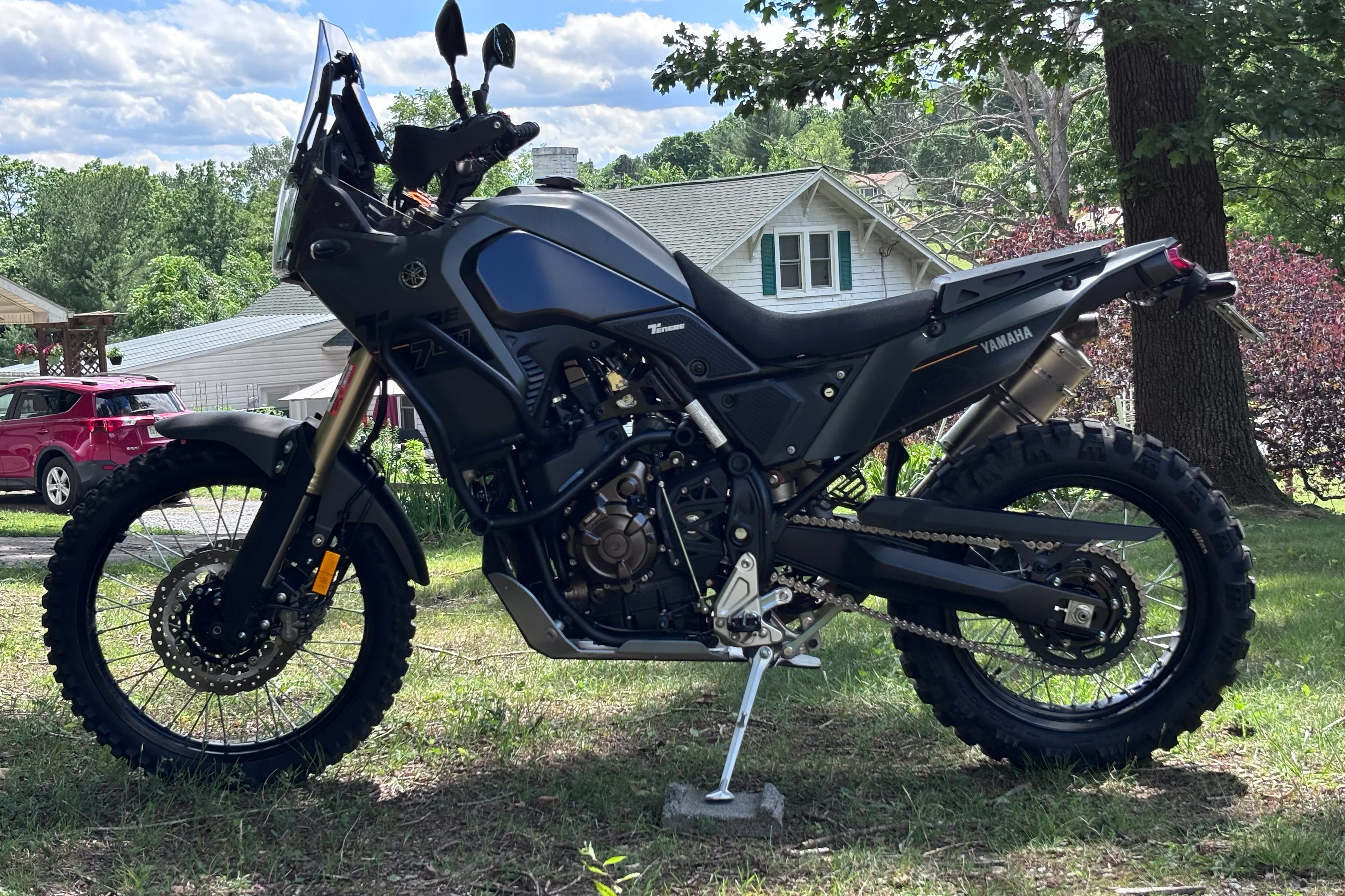 2024 Yamaha Tenere 700 left side