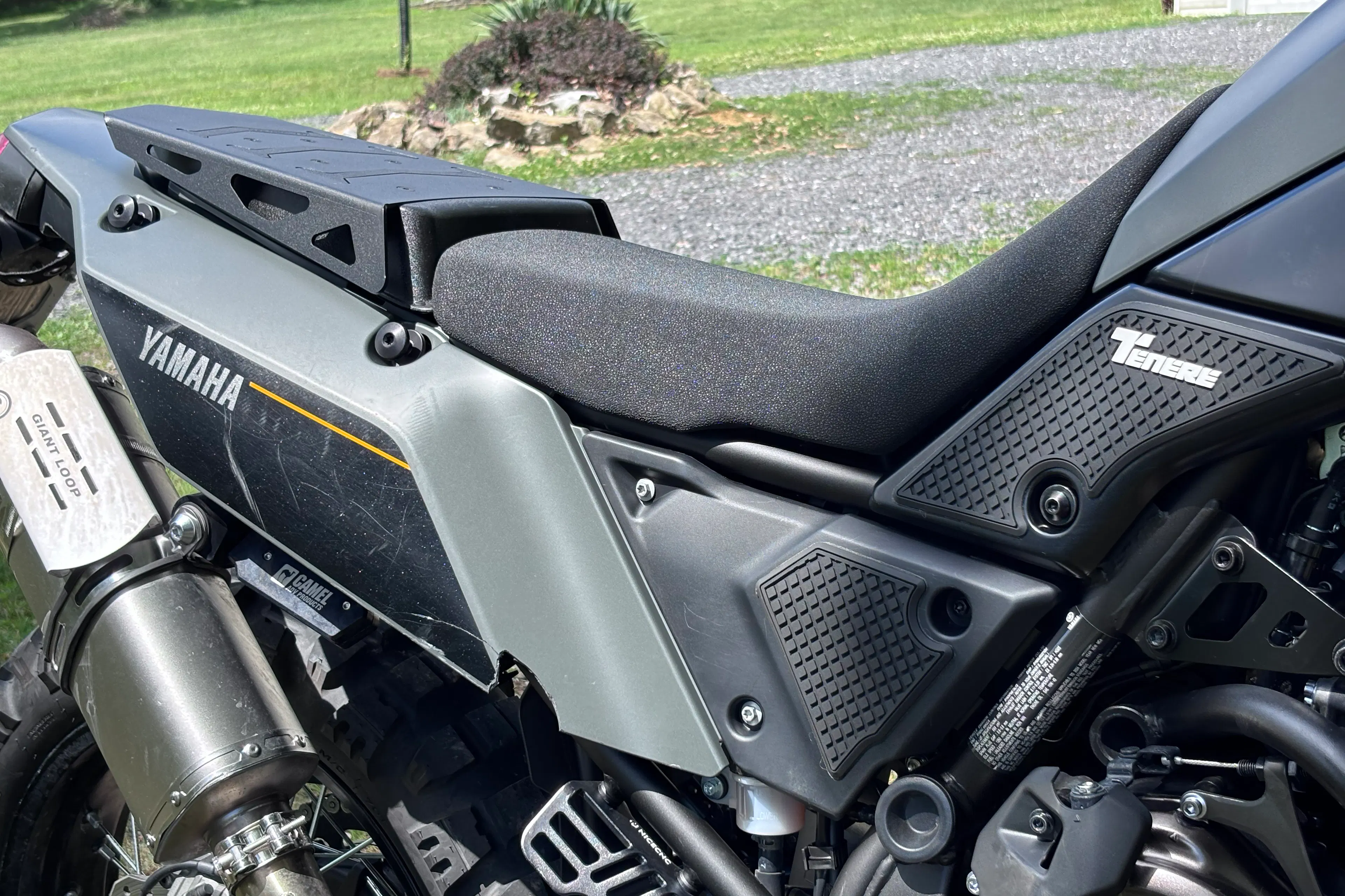 2024 Yamaha Tenere 700 seat right side